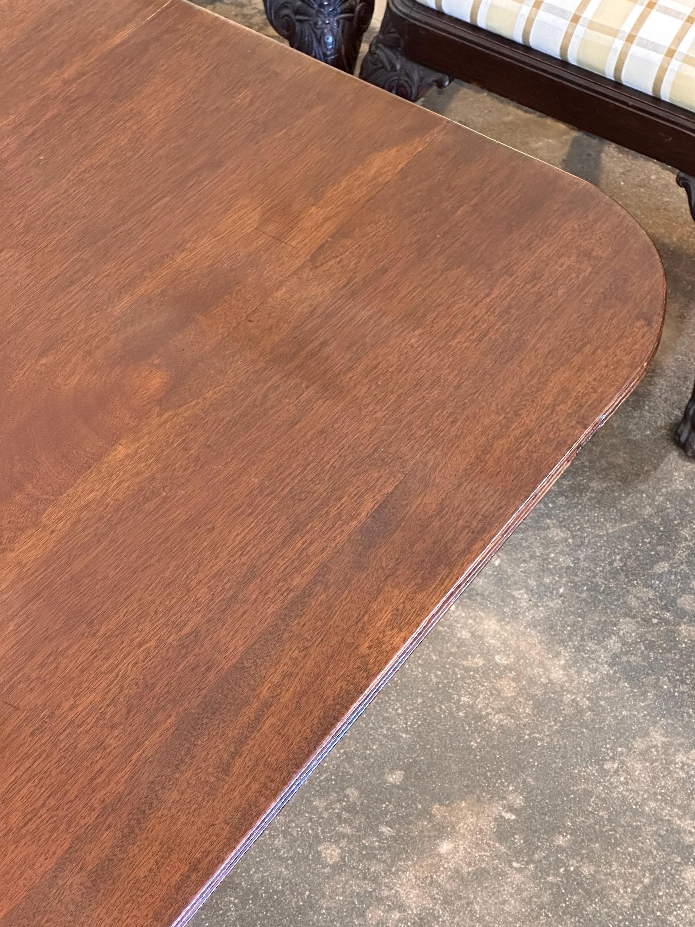 Mid 19th Century Triple Pedestal Mahogany Table In Good Condition For Sale In Charlottesville, VA