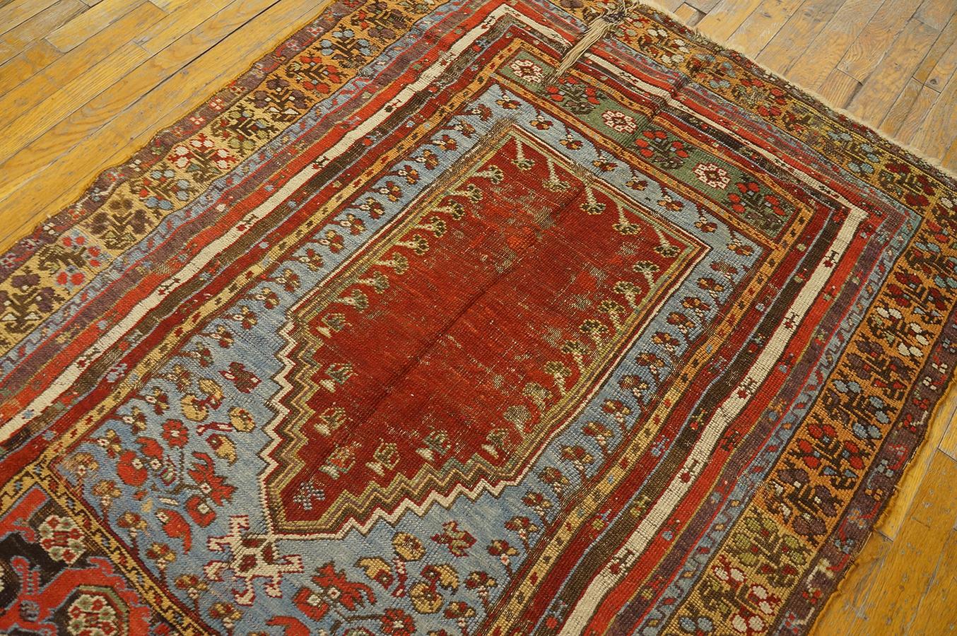 Milieu du XIXe siècle Tapis de prière turc du milieu du XIXe siècle de Kirshehir ( 3'8