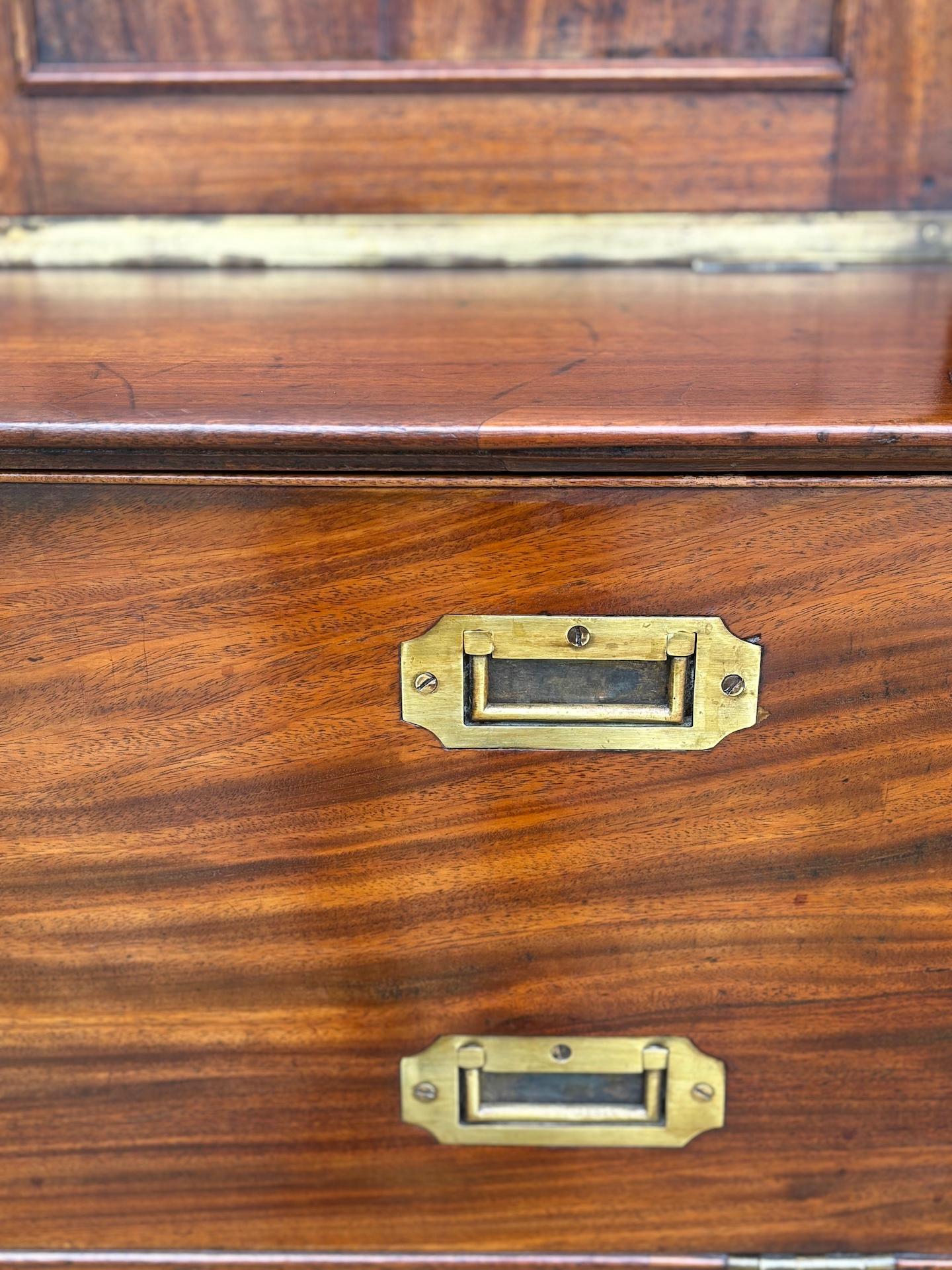 Mid 19th Century Victorian Period Military Campaign Cabinet Secretaire Chest en vente 1