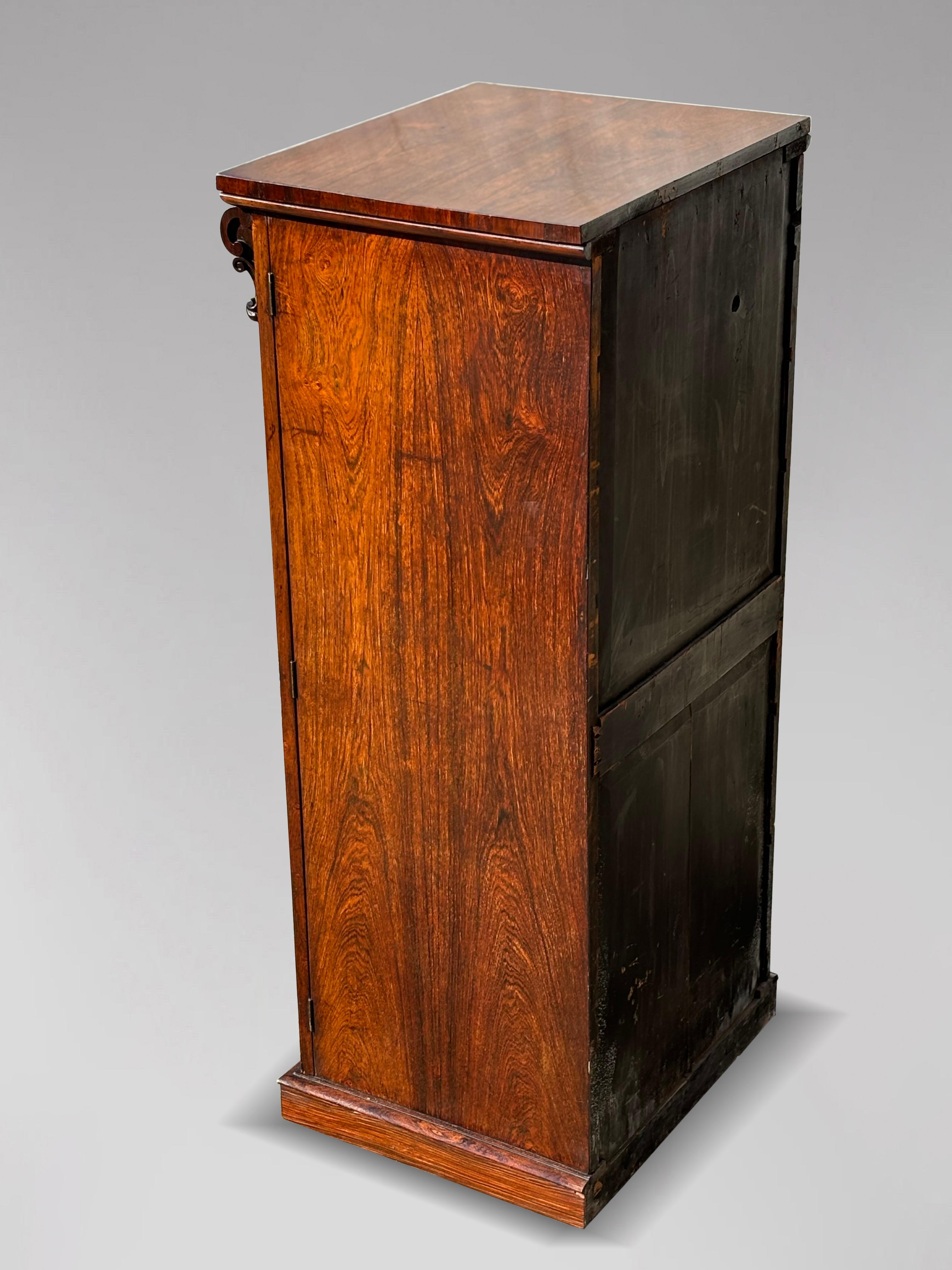 Cassapanca Wellington in legno di palissandro di epoca vittoriana della metà del XIX secolo In condizioni buone in vendita a Petworth,West Sussex, GB