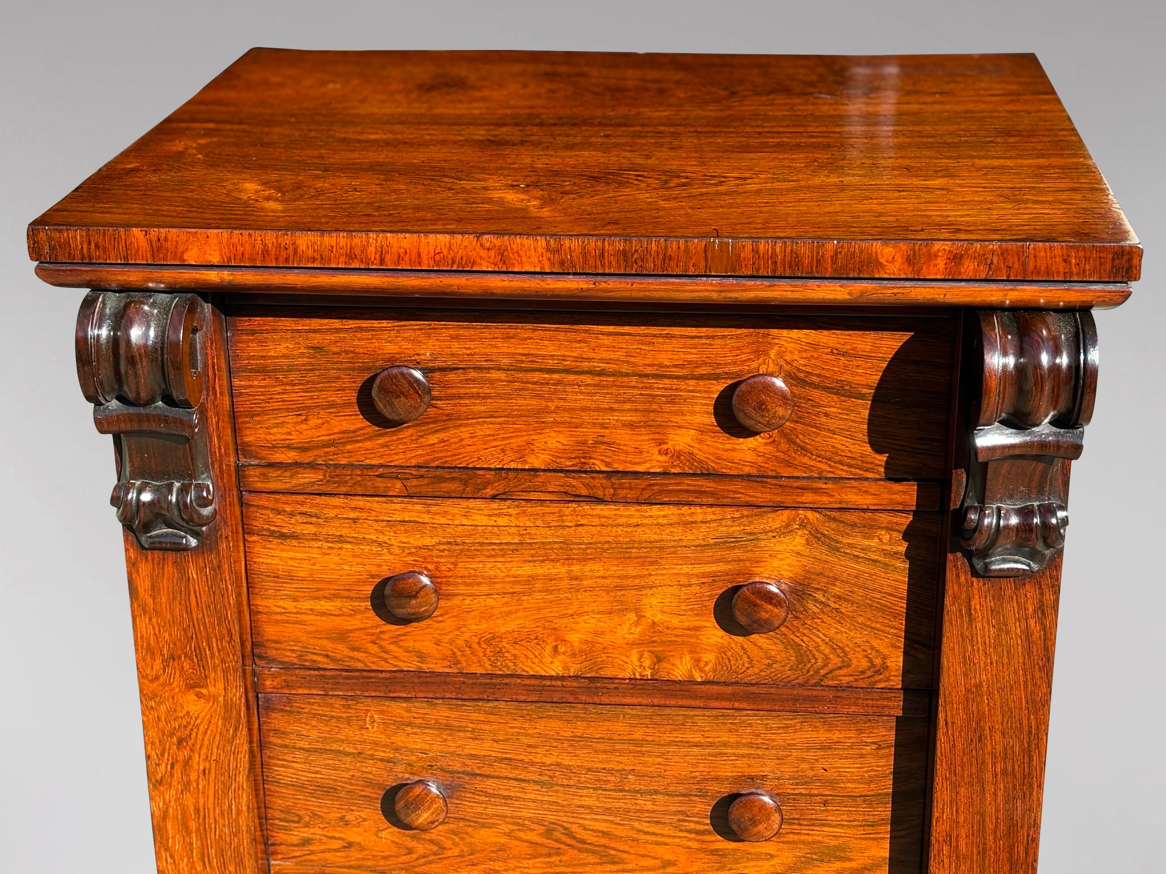Palissandro Cassapanca Wellington in legno di palissandro di epoca vittoriana della metà del XIX secolo in vendita