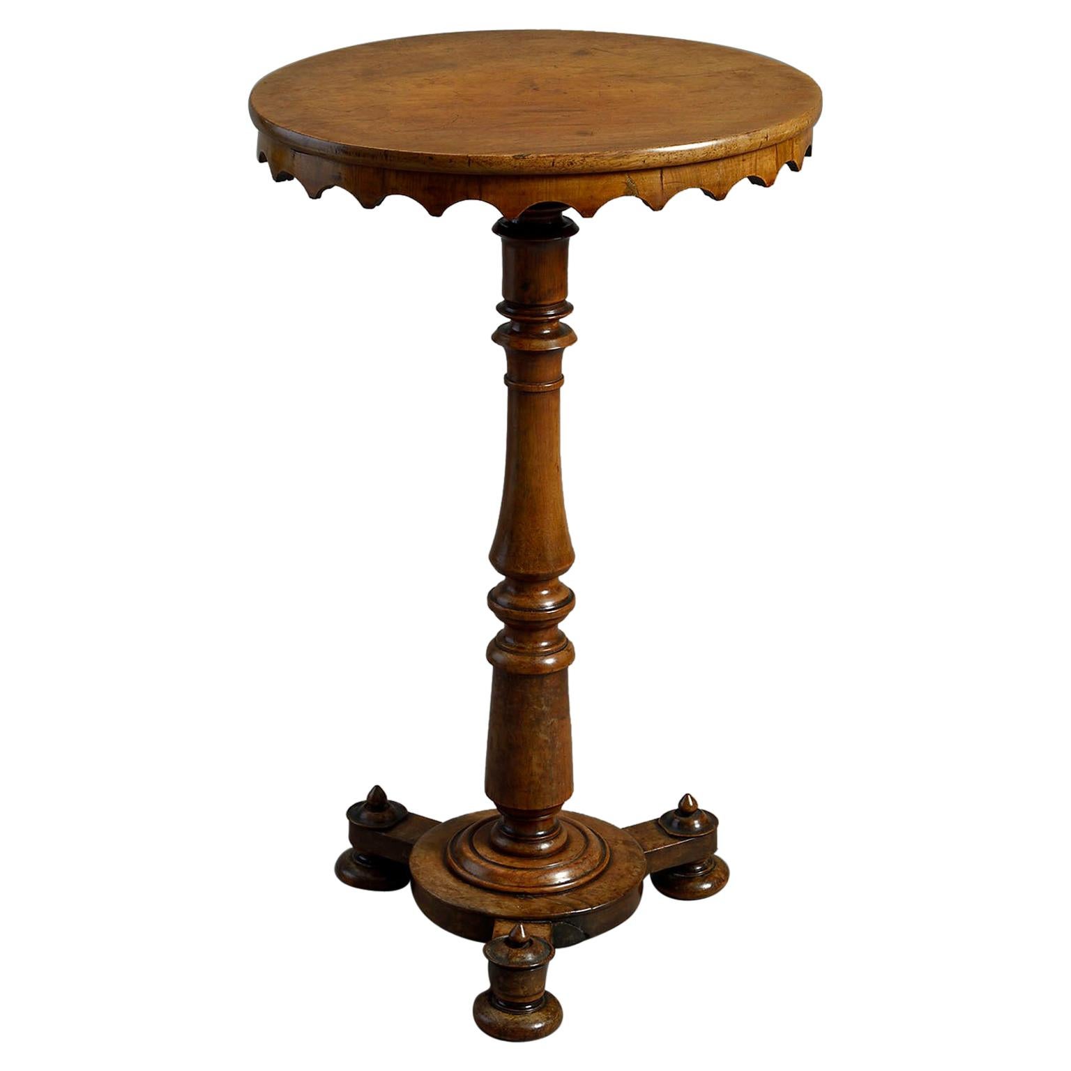 Mid-19th Century Victorian Walnut Occasional Table