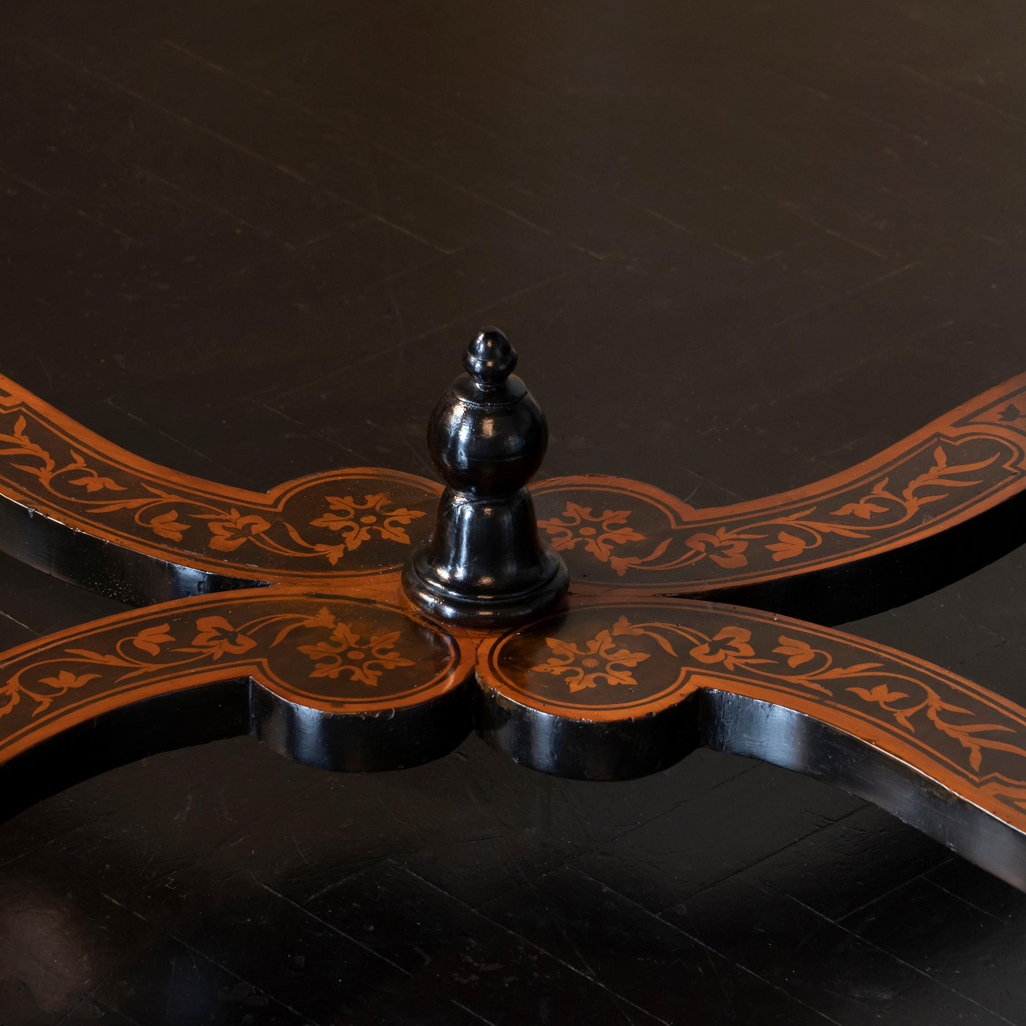 Mid-19th Century Walnut Inlaid Floral Marquetry French Writing Table 3