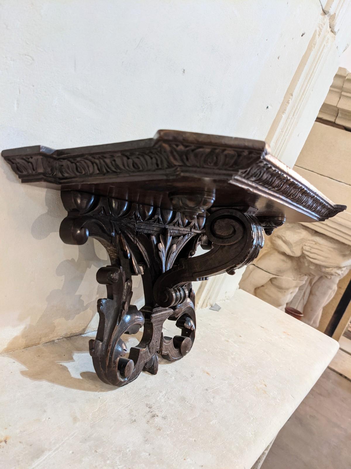 Mid-19th Century Walnut Shelf from France In Good Condition For Sale In Dallas, TX