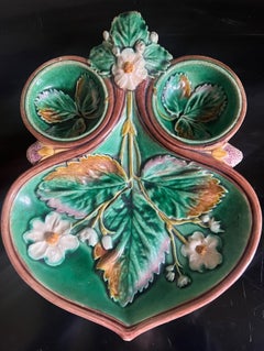 Mid-19th Century Wedgwood Strawberry Server, Hand-Painted Ceramic