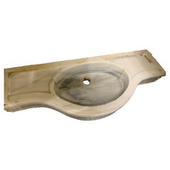 Lavello in marmo bianco della metà del XIX secolo