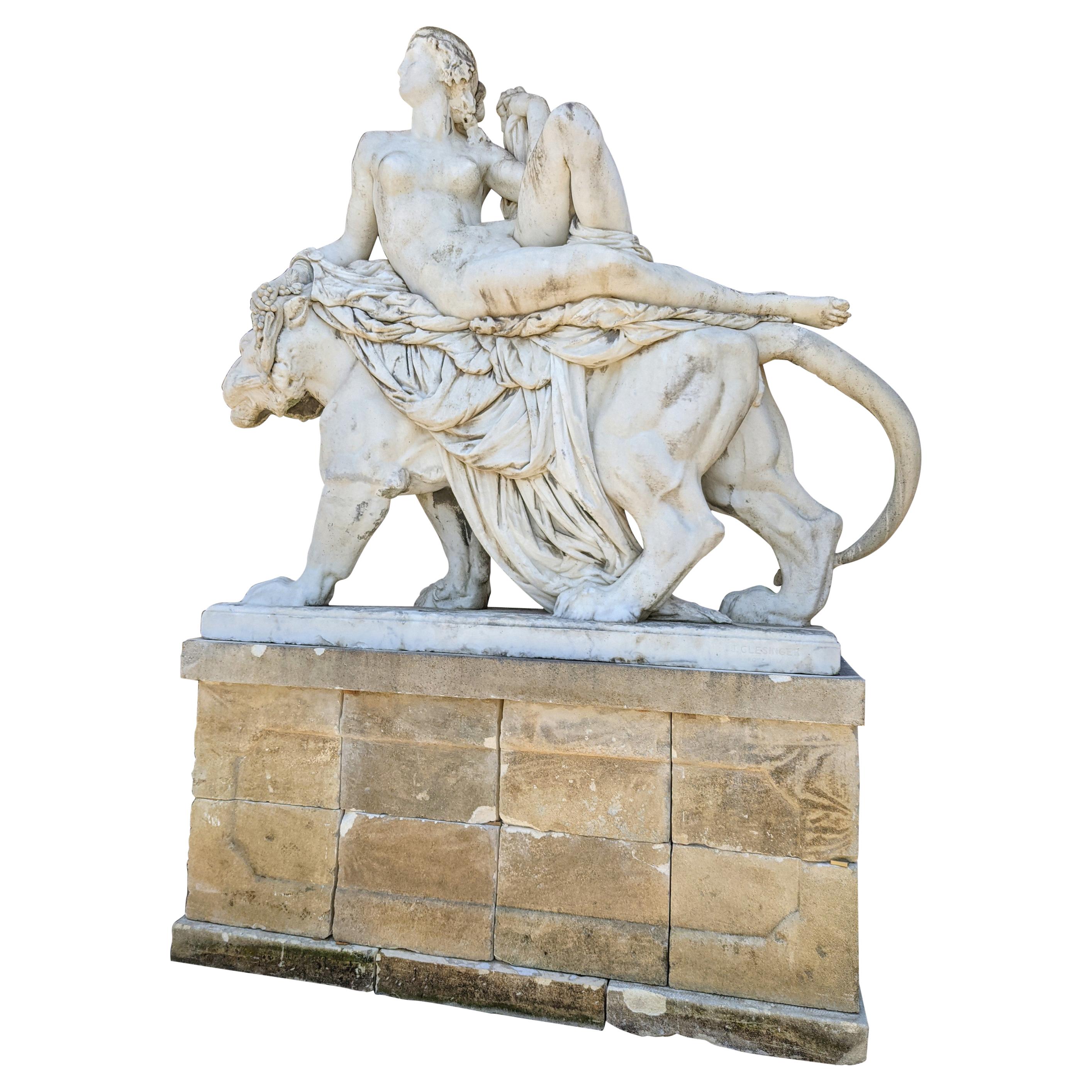 Weiße Marmorstatue „Le Triomphe D'Ariadne“ aus Frankreich, Mitte des 19. Jahrhunderts