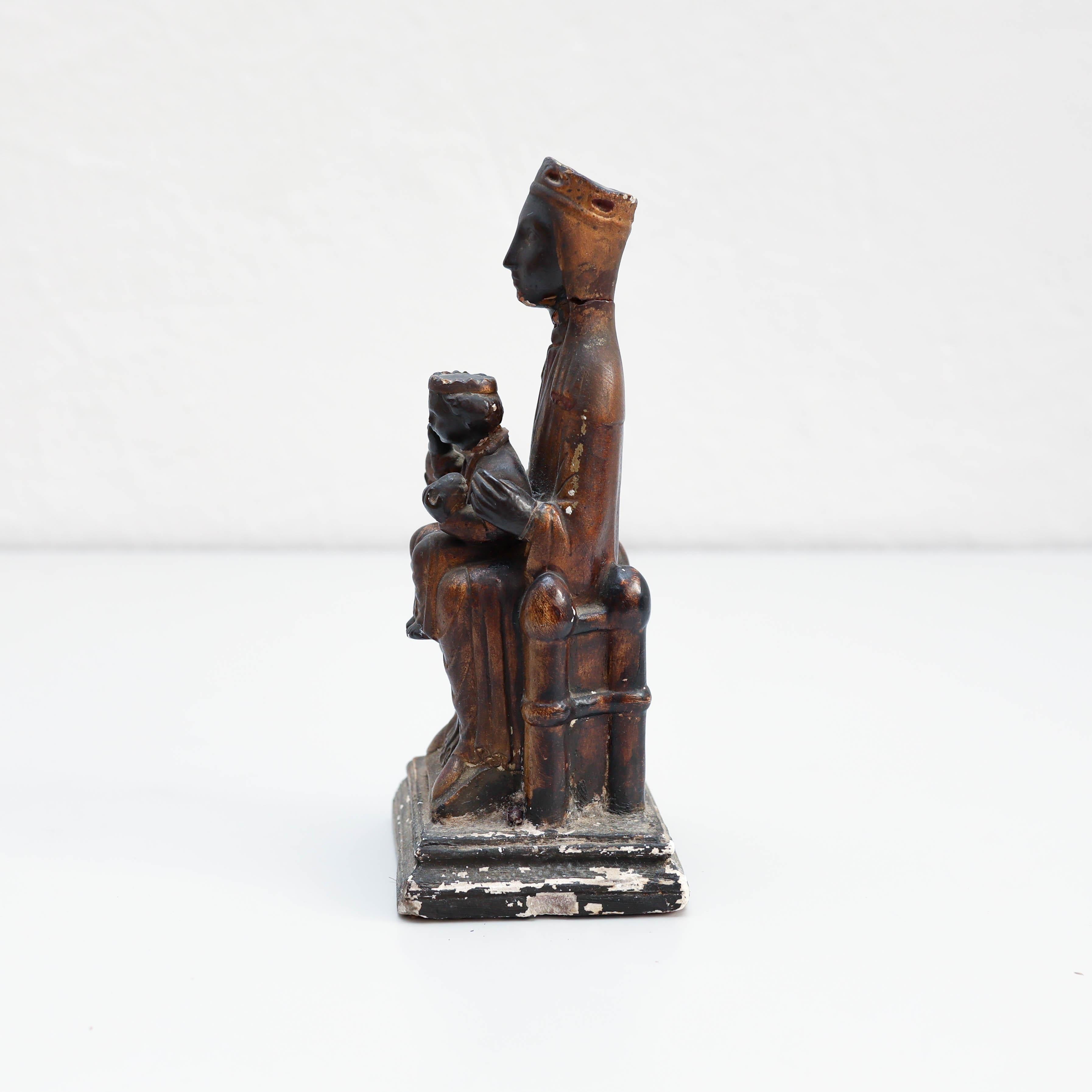Espagnol Statue de la Vierge de Montserrat en bois du milieu du XIXe siècle, vers 1940 en vente