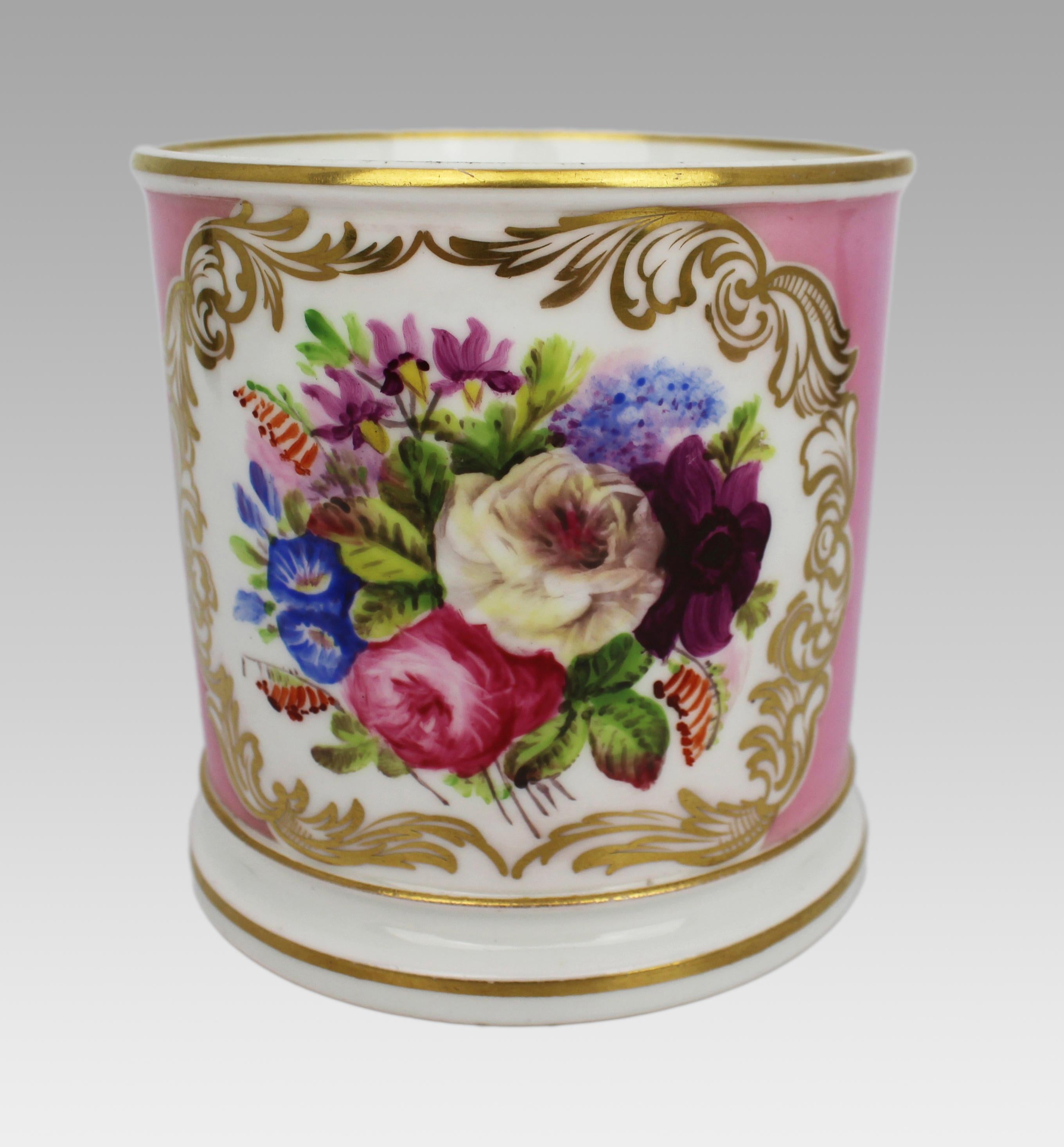 Jarra de porcelana Worcester de mediados del siglo XIX con fondo de rosa pompadour Porcelana en venta