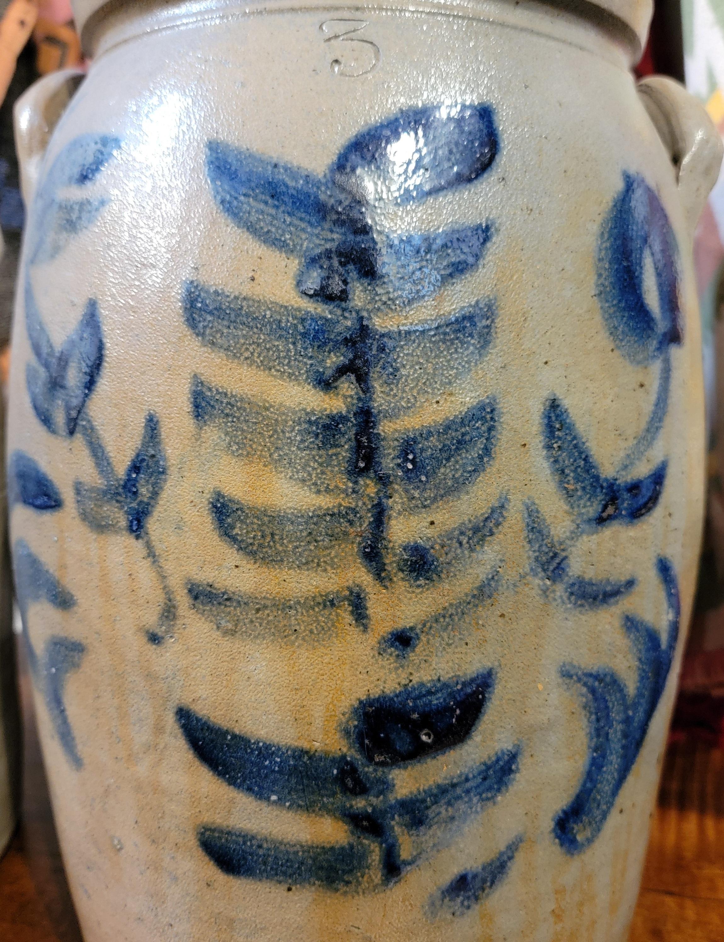 Stile Adirondack Vaso di coccio da 3 galloni della Pennsylvania, metà del XIX secolo in vendita