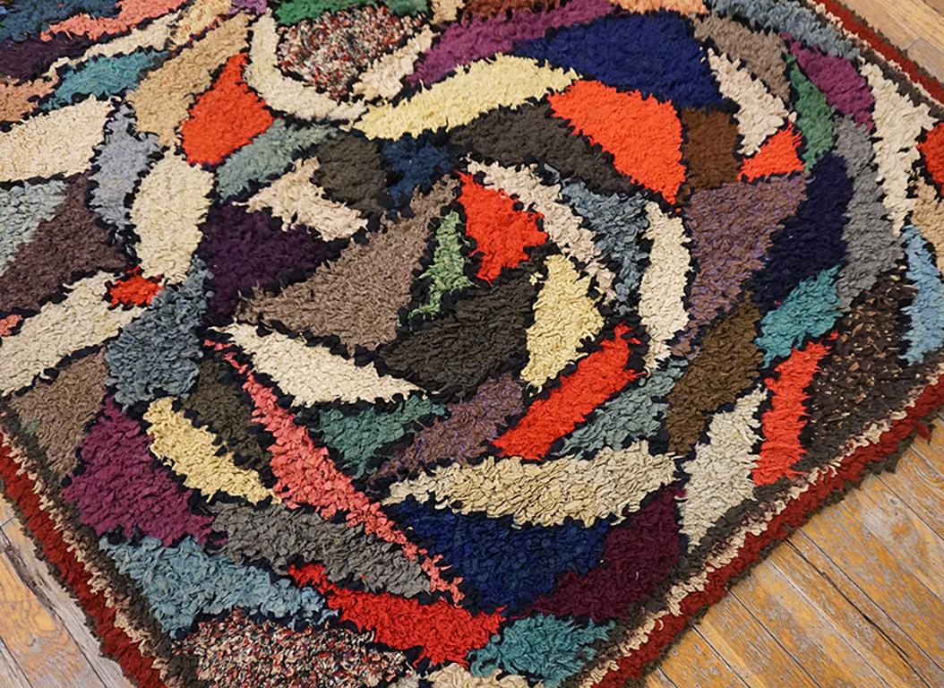 Mid 20 Century American Hooked Rug In Good Condition For Sale In New York, NY