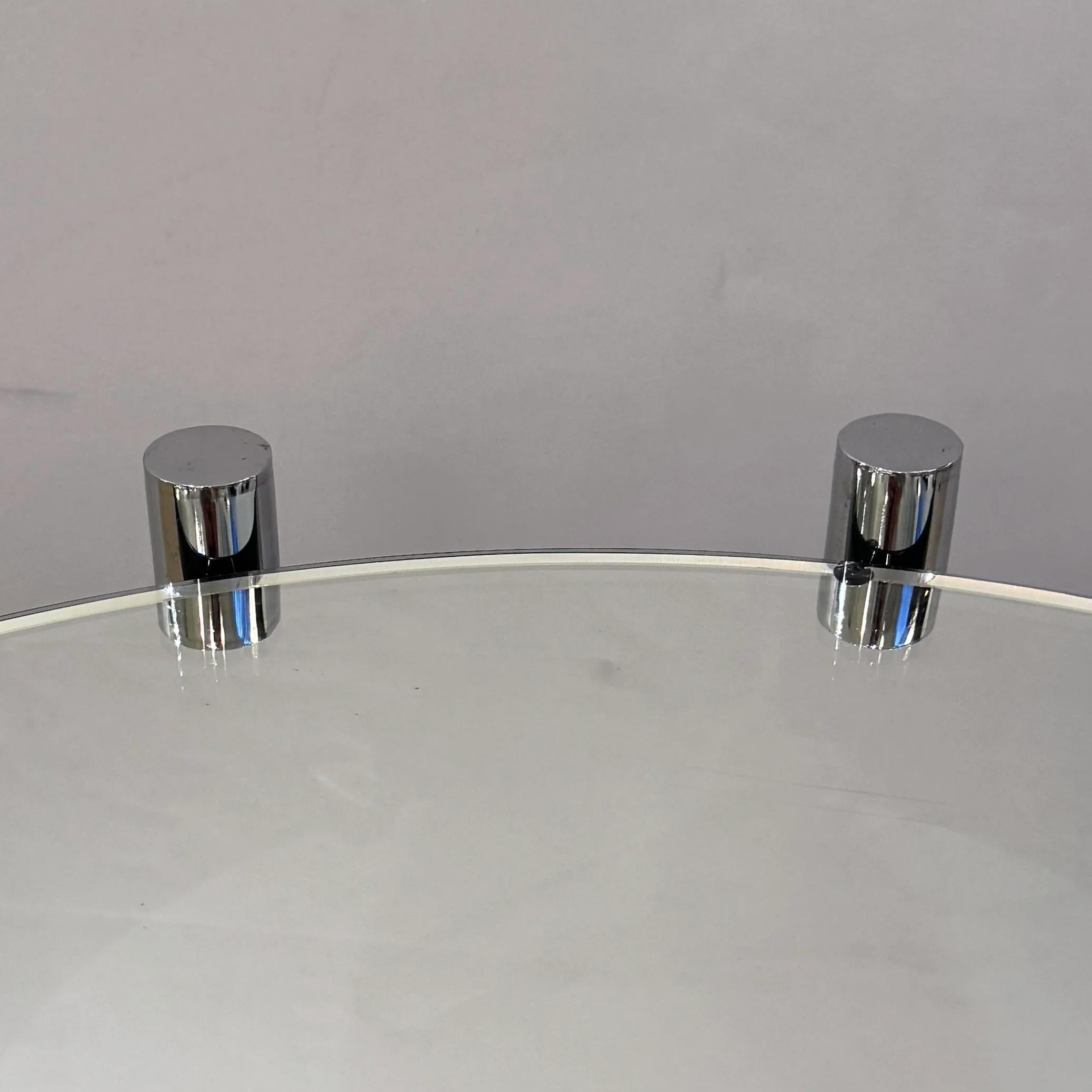 Mid-20 Century French Art Deco Round Chrome Black Side Table For Sale 4