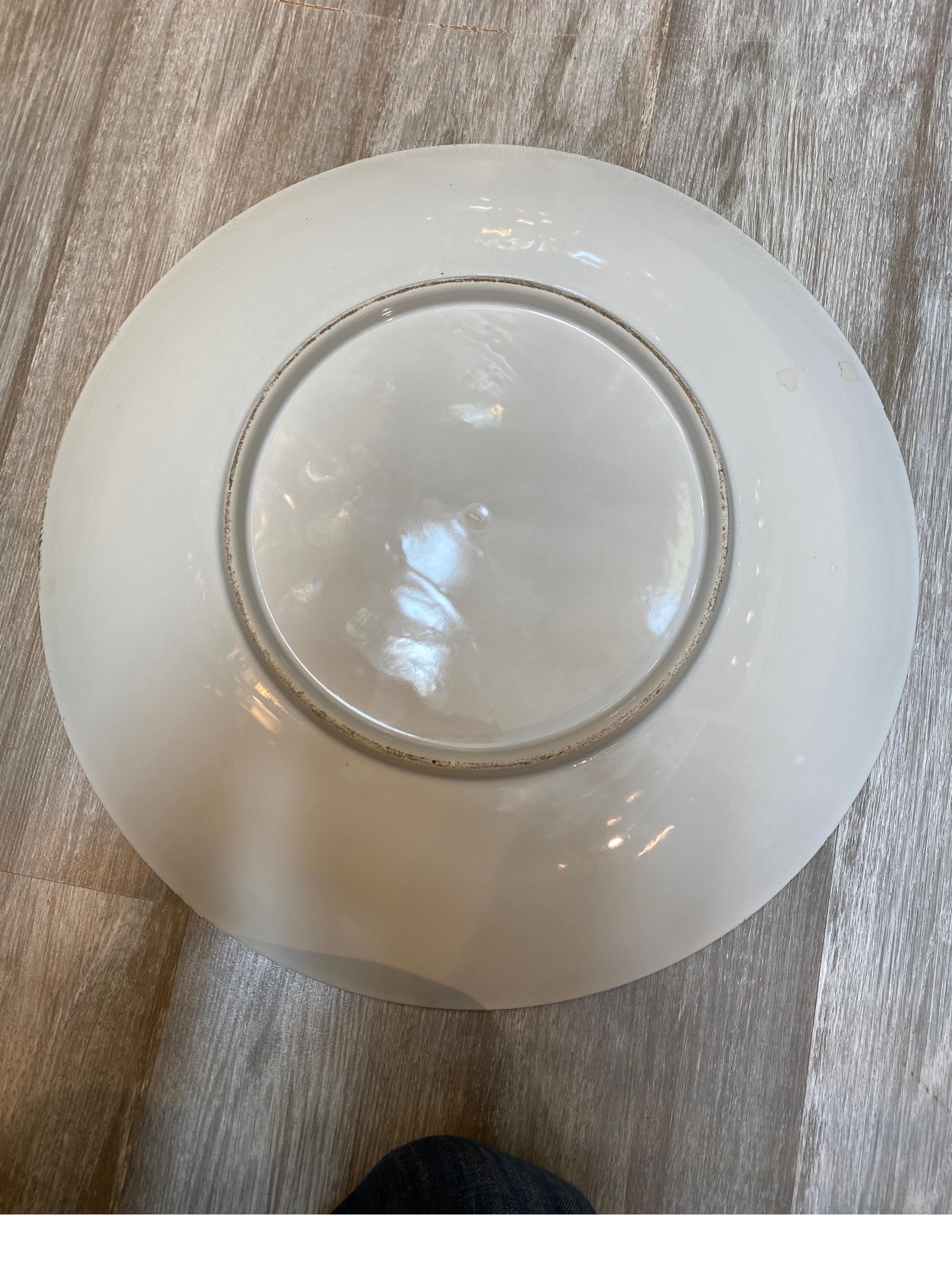 Porcellana Caricatore in porcellana con mazzo di carte dipinto a mano della metà del 20° secolo in vendita