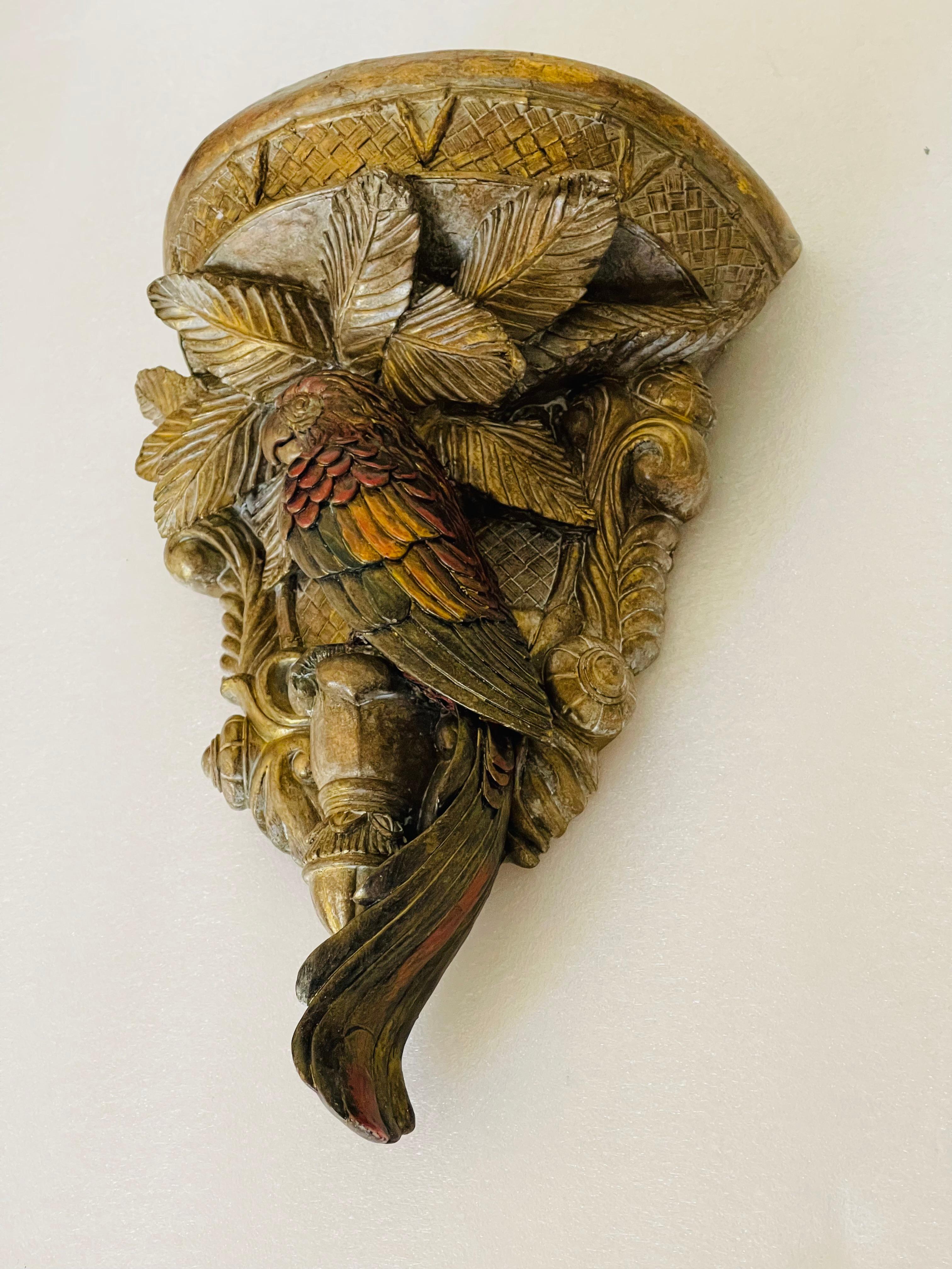 Colonial américain A.I.C. tropicale côtière avec Cackatoo en vente