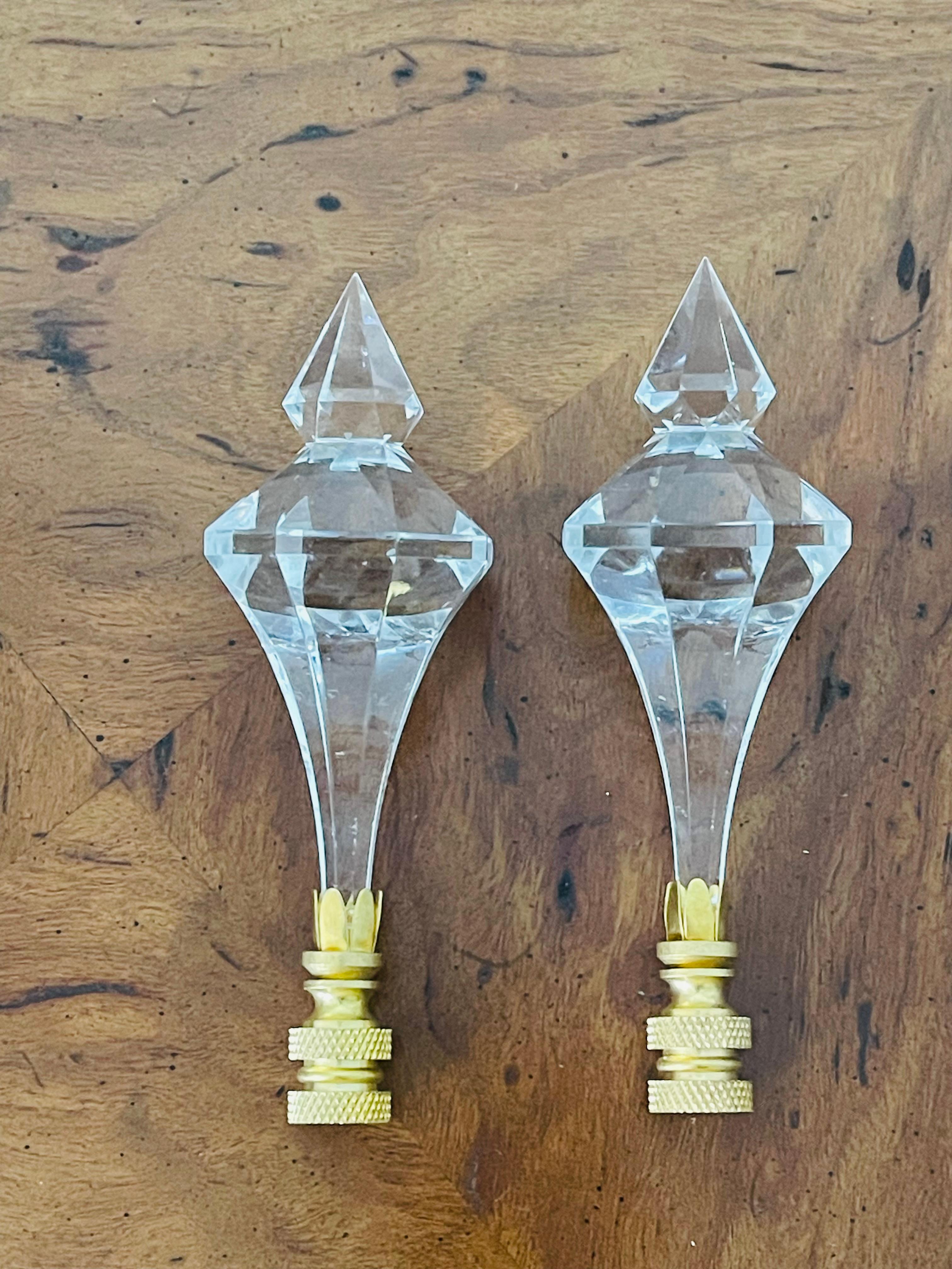 American Mid 20 th c Pair of Lucite Lamp Finial For Sale