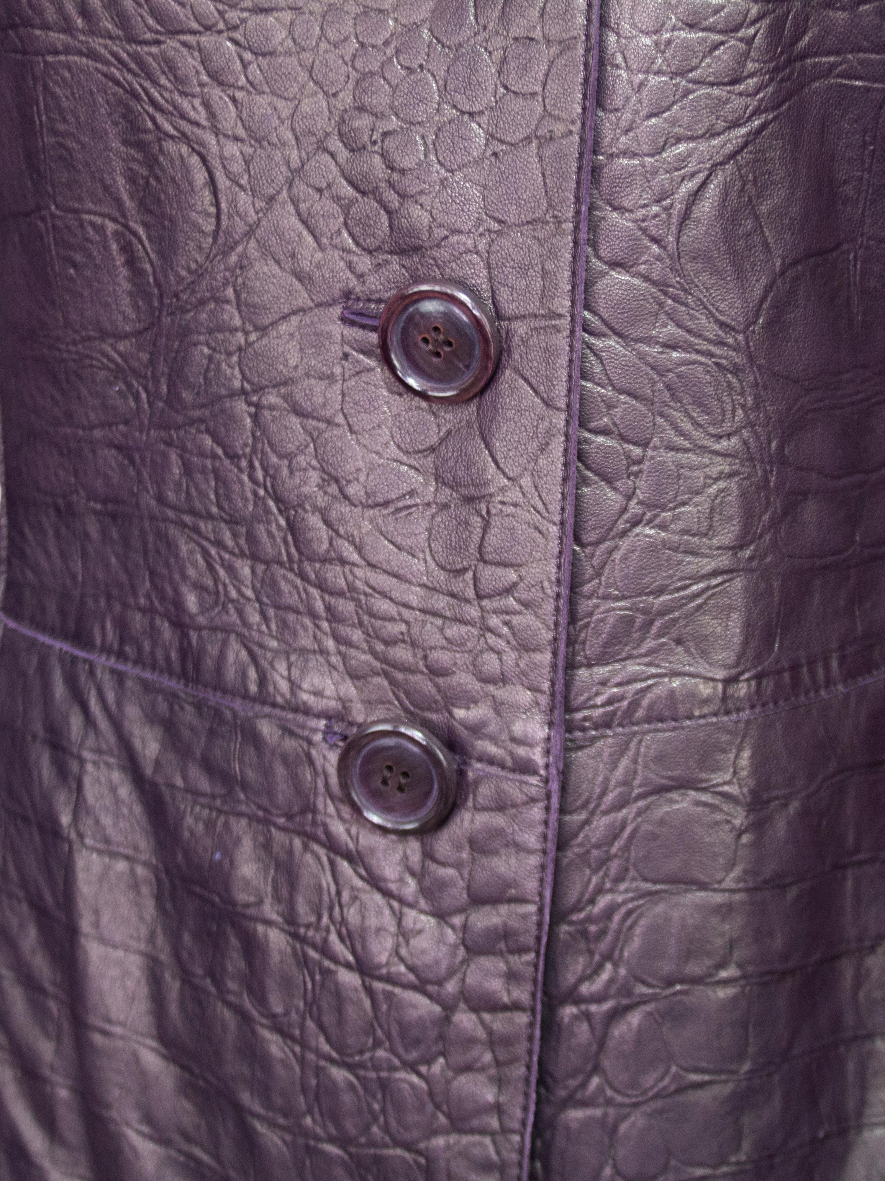 De las mujeres Chaqueta de piel con estampado de cocodrilo Akris Plum de mediados de los 2000 en venta