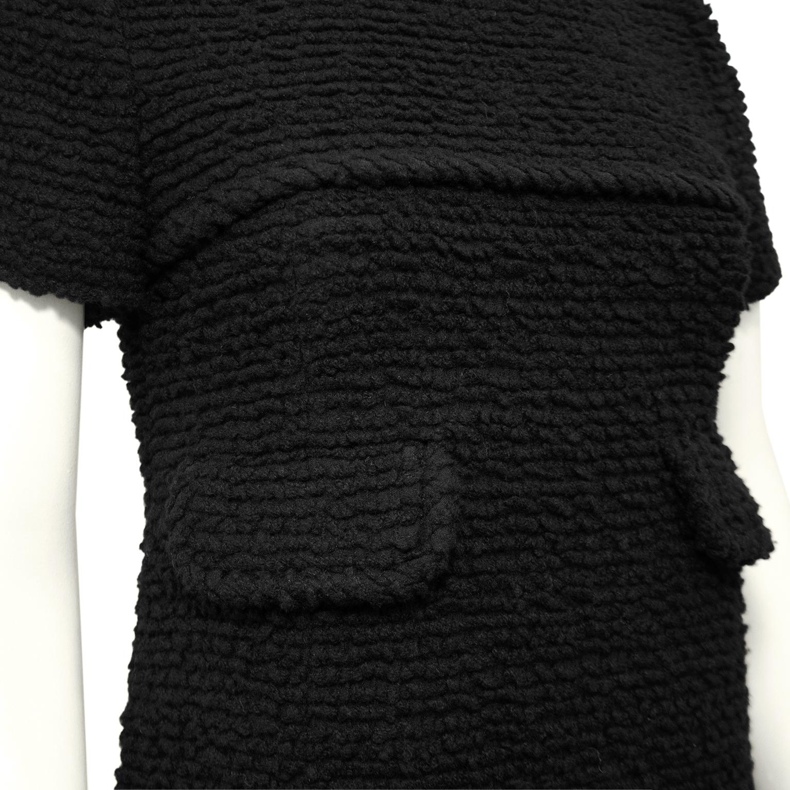 De las mujeres Vestido negro de manga corta Chanel de mediados de los 2000 en venta