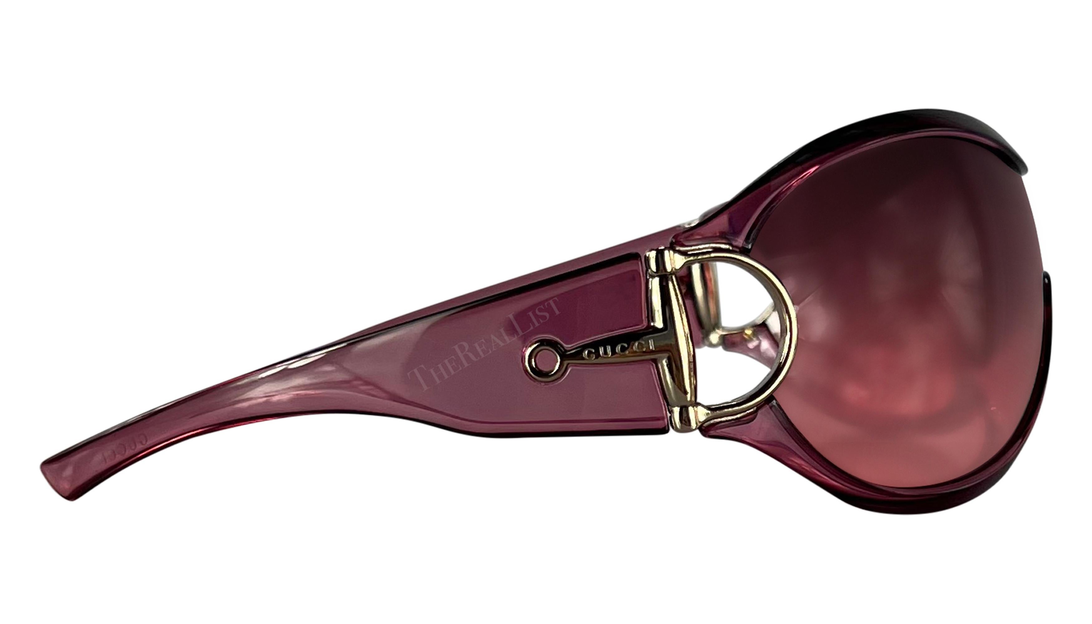 Mid 2000s Gucci Transparent Pink Shield Oversized Sunglasses  Pour femmes en vente