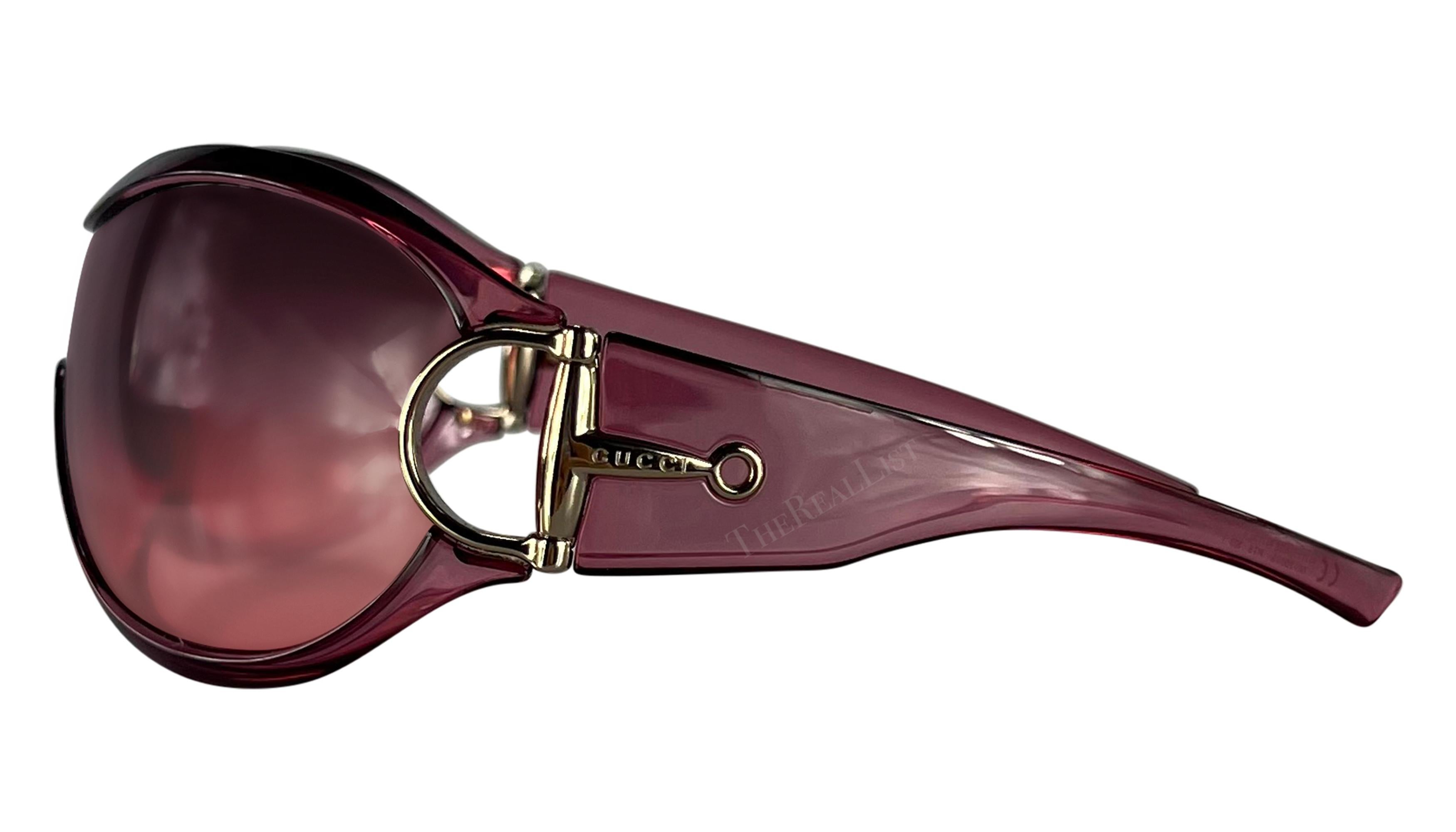 Mid 2000s Gucci Transparent Pink Shield Oversized Sunglasses In Excellent Condition For Sale In West Hollywood, CA
