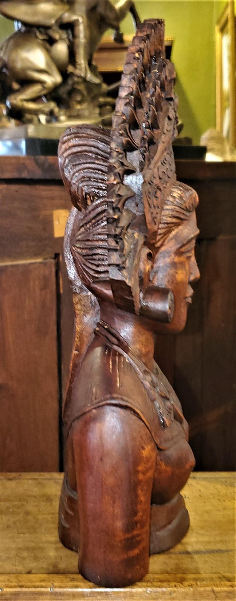 Hardwood Mid-20th Century Balinese Carved Woman Bust