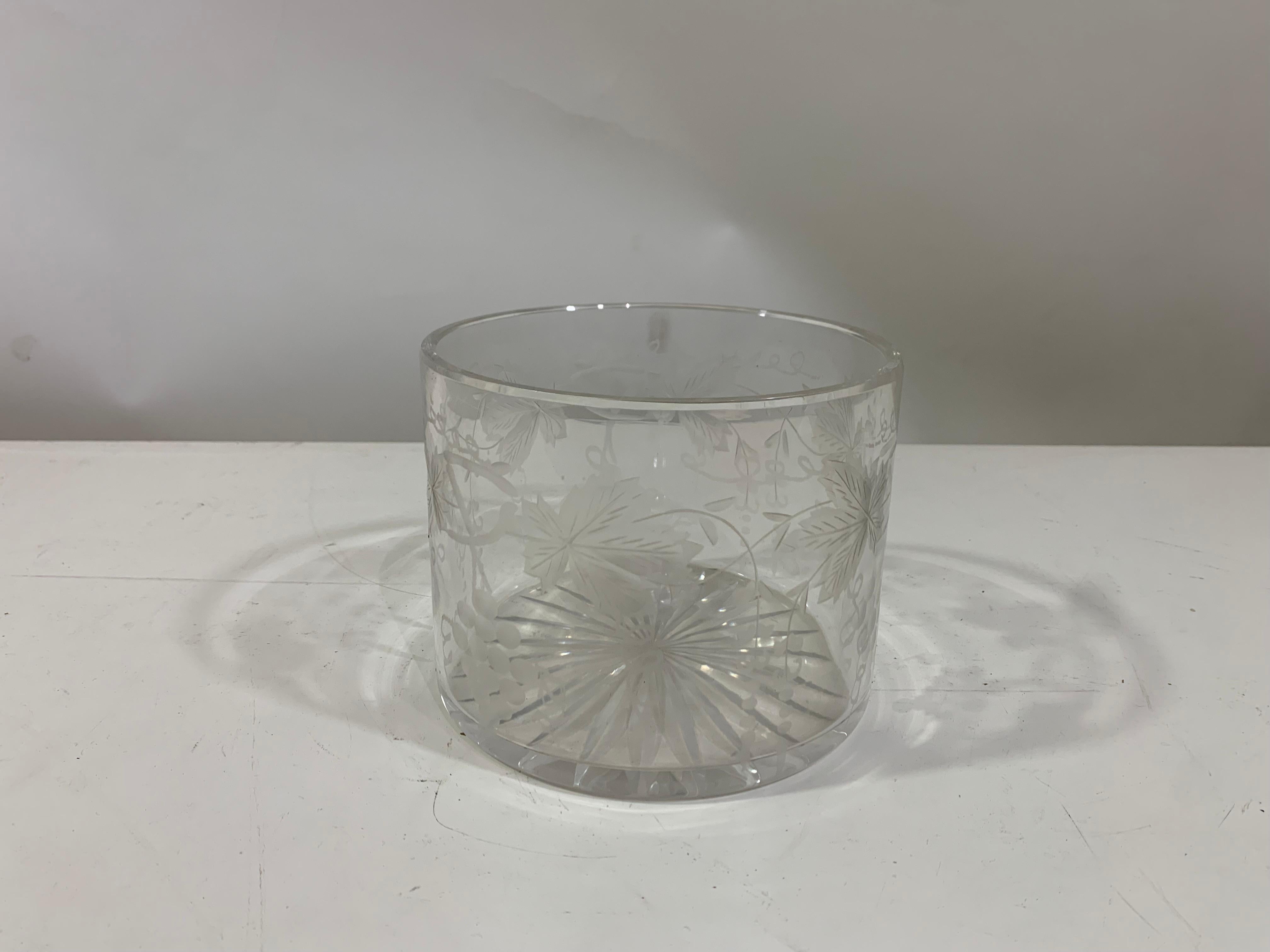Exquisite Bartlett Collins Frosted and Etched Crystal Glass Bowl with Grape and Grape Leaves Motif.

This stunning Bartlett Collins crystal bowl is not only a visually captivating piece but also versatile in function. Use it as an elegant ice bowl