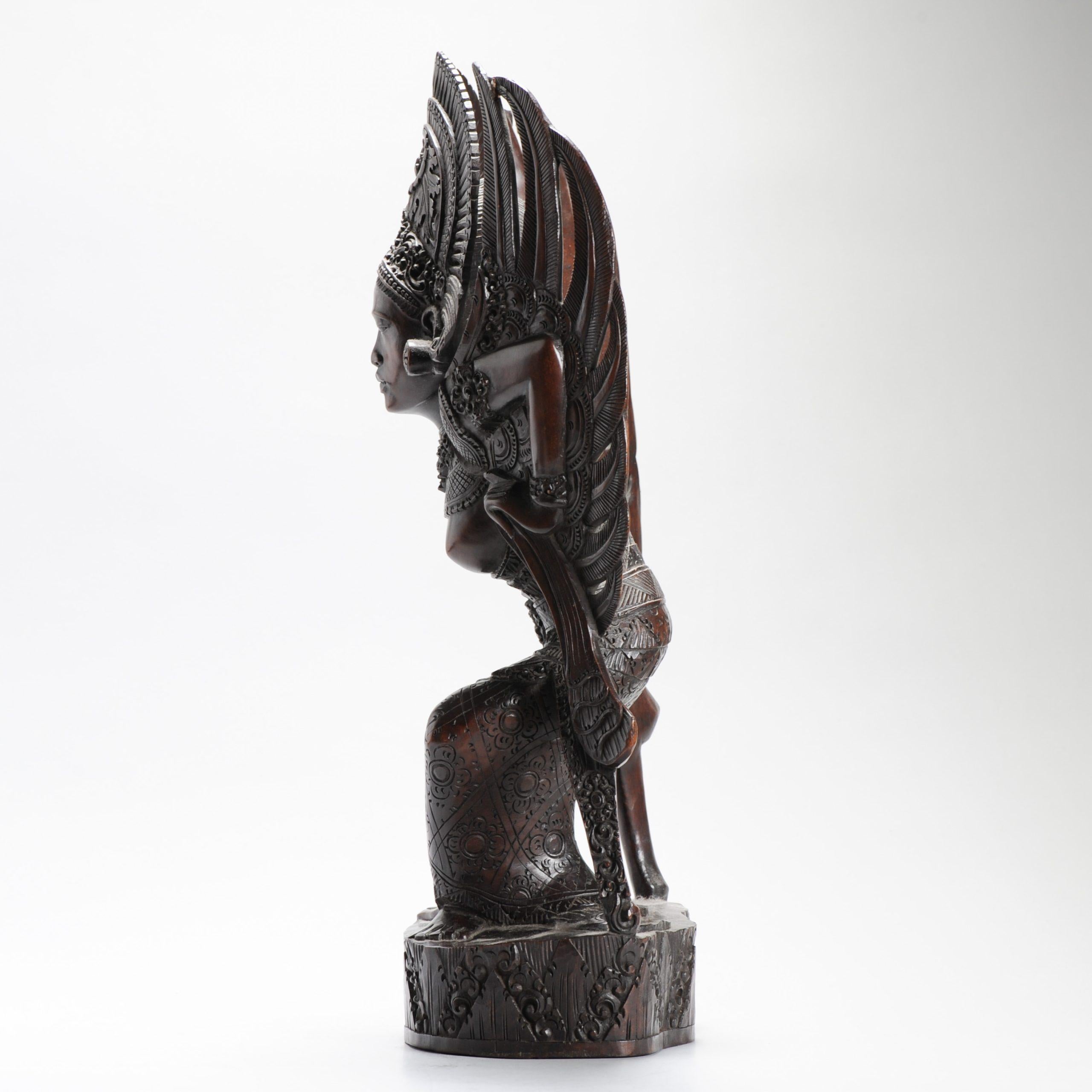 Mid 20th C Art Deco Balinese Indonesia Wood Carved Women Lady Statue Bali For Sale 8