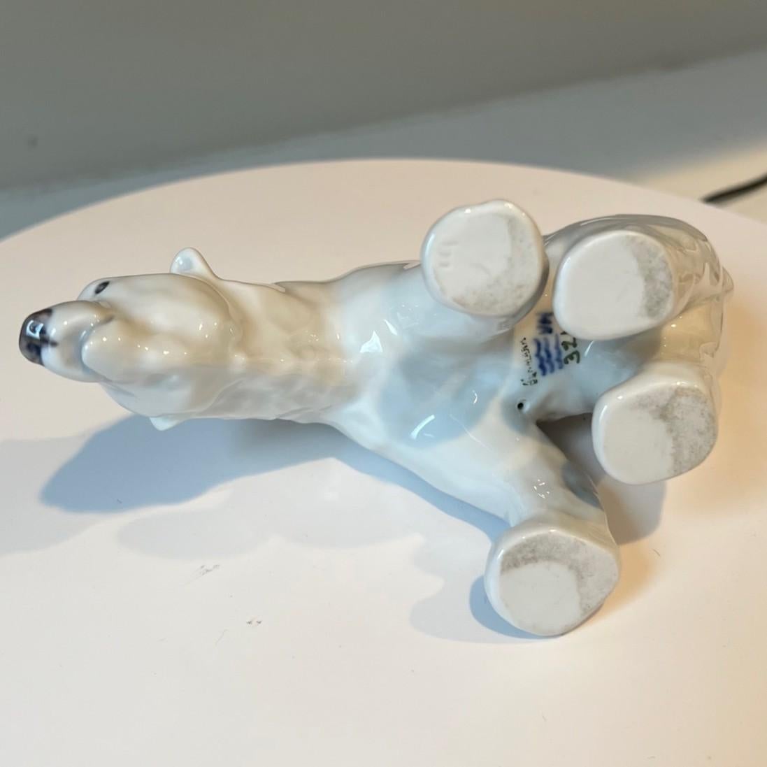 Mid 20th C. Grouping of Three Polar Bears from Royal Copenhagen For Sale 7