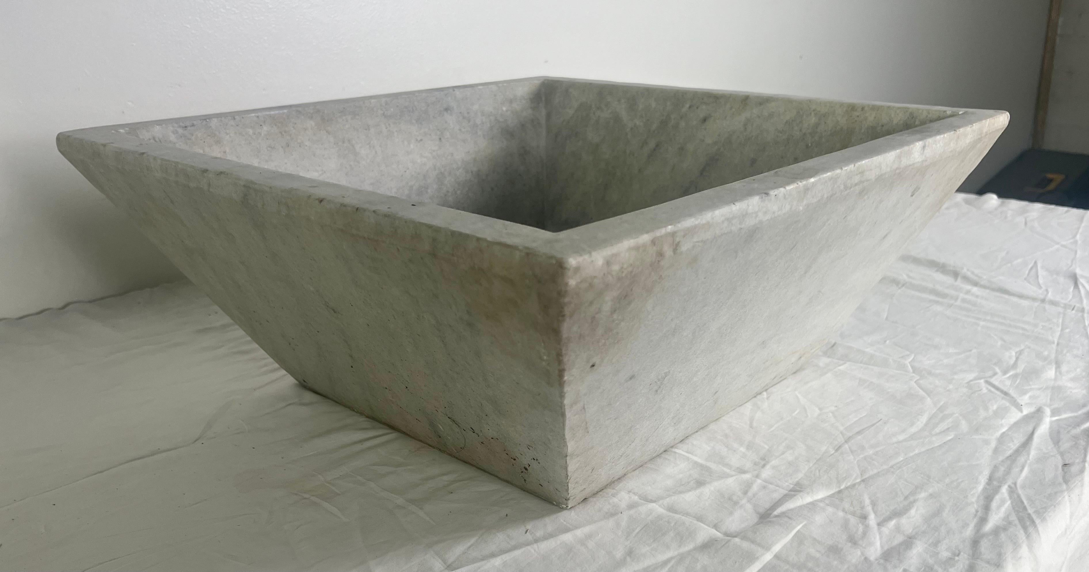 MId 20th C. Italian Stone Sink  In Distressed Condition For Sale In Los Angeles, CA