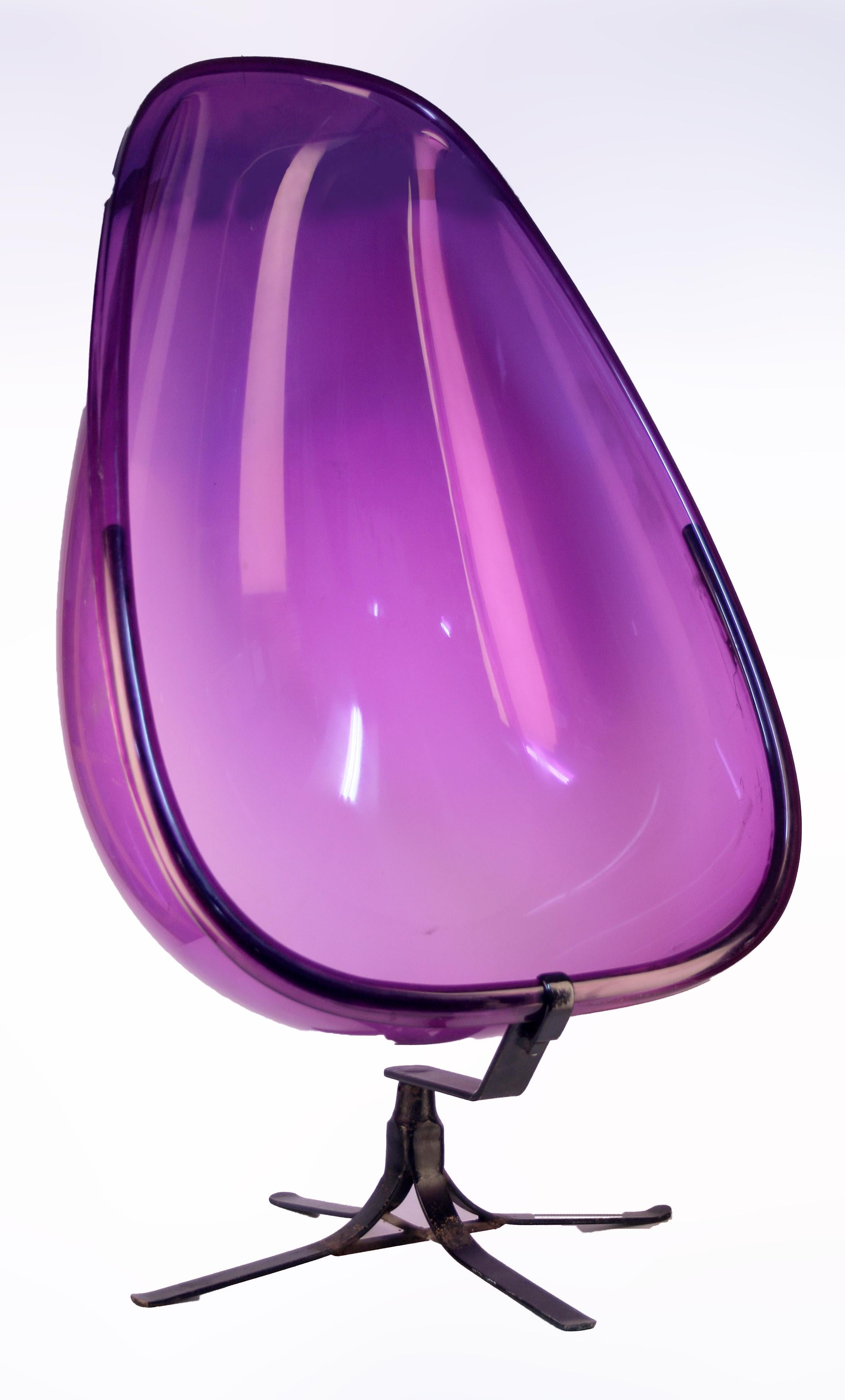 Mid-20th century Modern/Space Age american egg shaped acrylic purple chair with iron legs

By: Thor Larsen (in the style of)
Material: metal, iron, synthetic, acrylic, plastic,
Technique: hammered, forged, molded, metalwork
Dimensions: 196 in  x