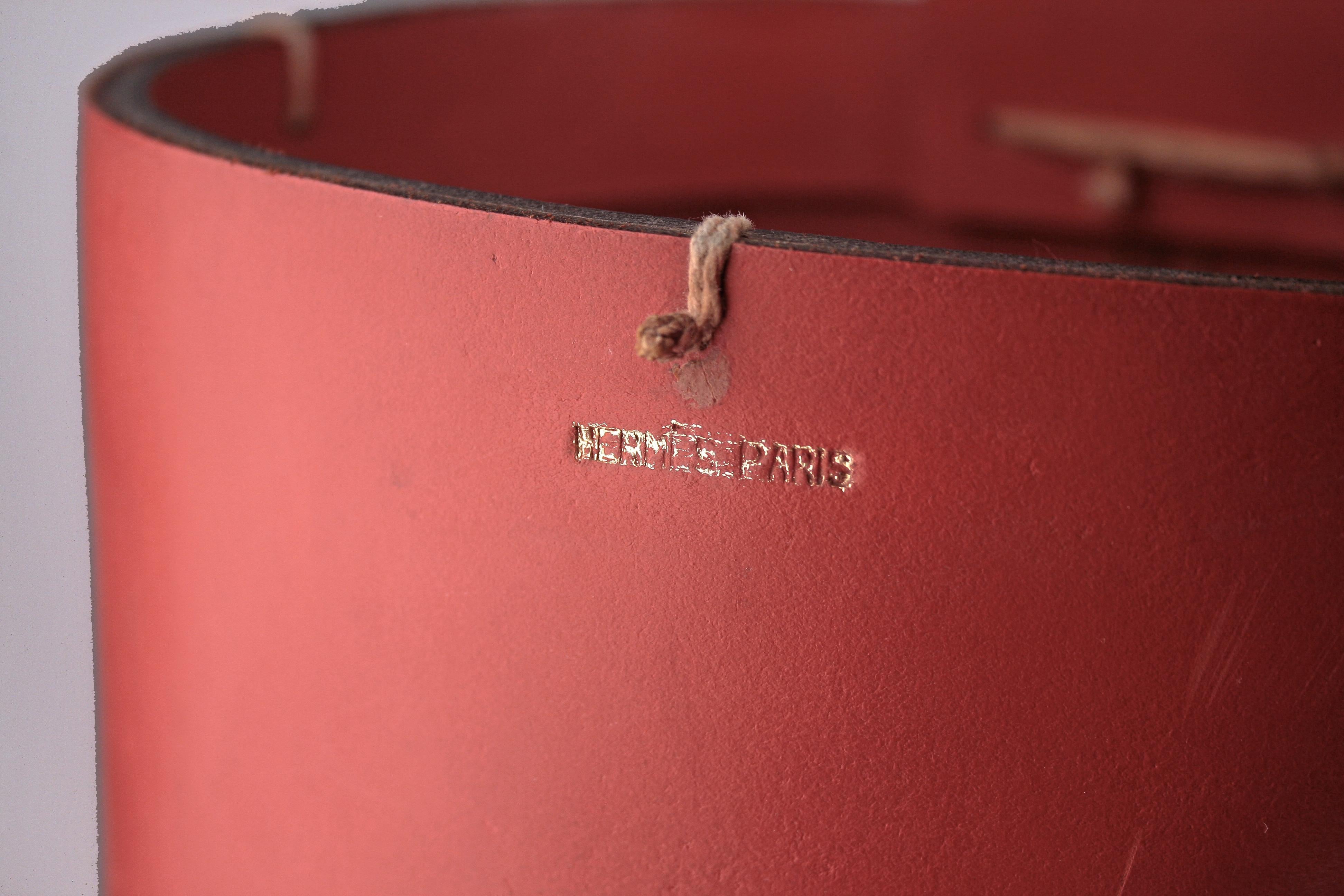 Mid-20th C. Modern French Red Leather Cylindrical Umbrella Stand by Hermès Paris For Sale 3