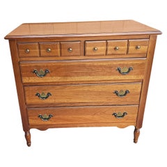 A.I.C. Mid 20th C. Sanford Furniture Five-Drawer Bachelor Chest of Drawers (commode à tiroirs)