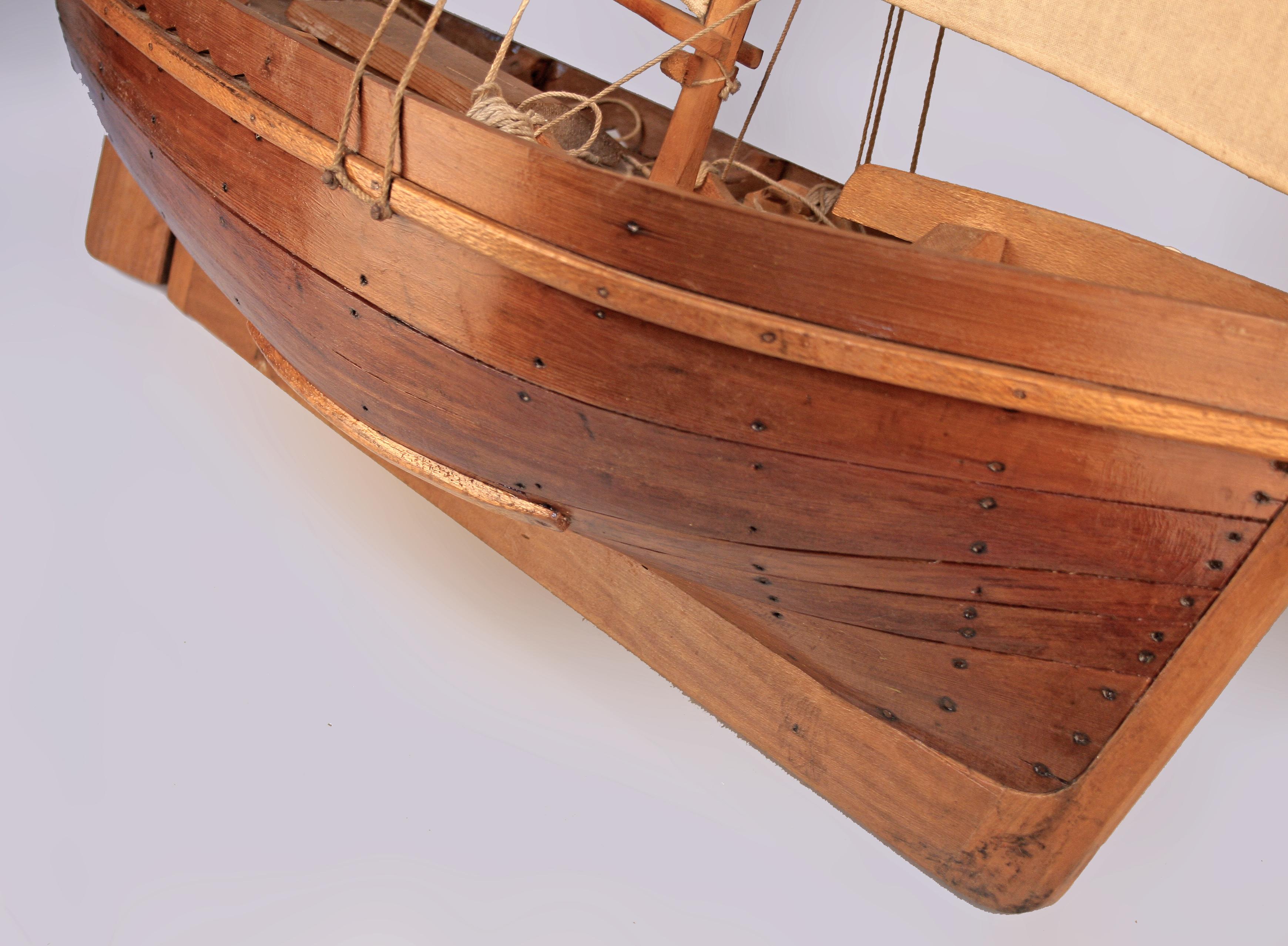 Mid-20th C. Wood Model of Antique Fishing Boat Ship With Sails Made in Argentina For Sale 8