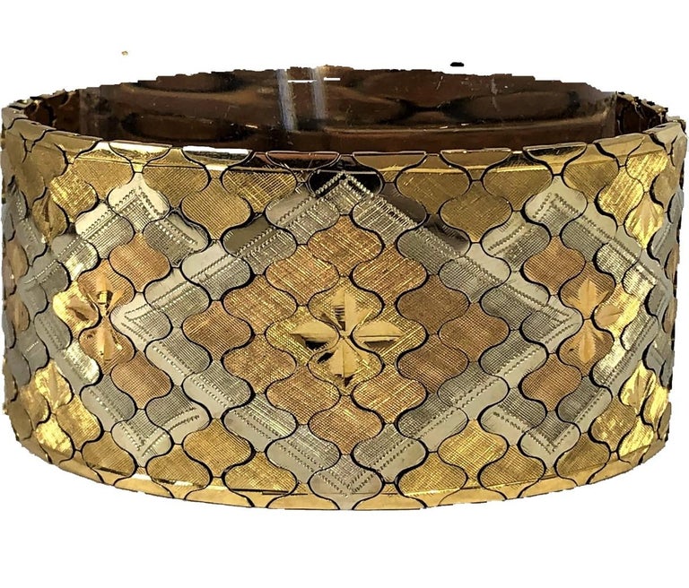 Mid-20th Century Flexible Tri-Color Gold Bracelet For Sale at 1stDibs