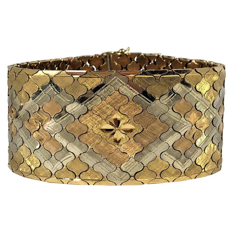 Mid-20th Century Flexible Tri-Color Gold Bracelet For Sale at 1stDibs