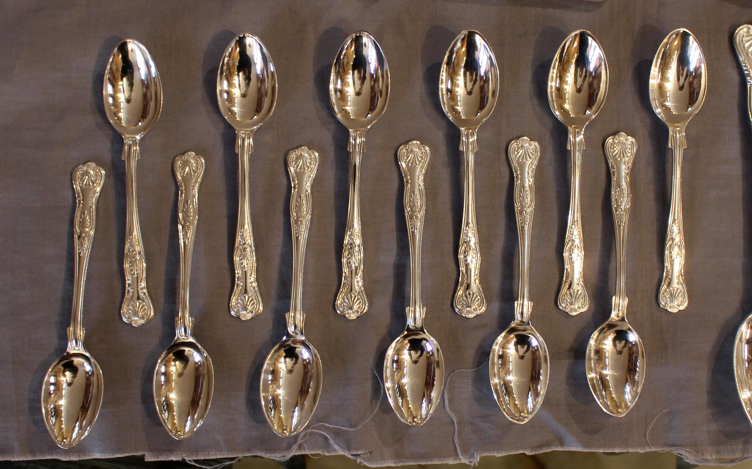 Mid-20th Century 127 Piece King's Pattern Flatware Service by Mappin & Webb 1