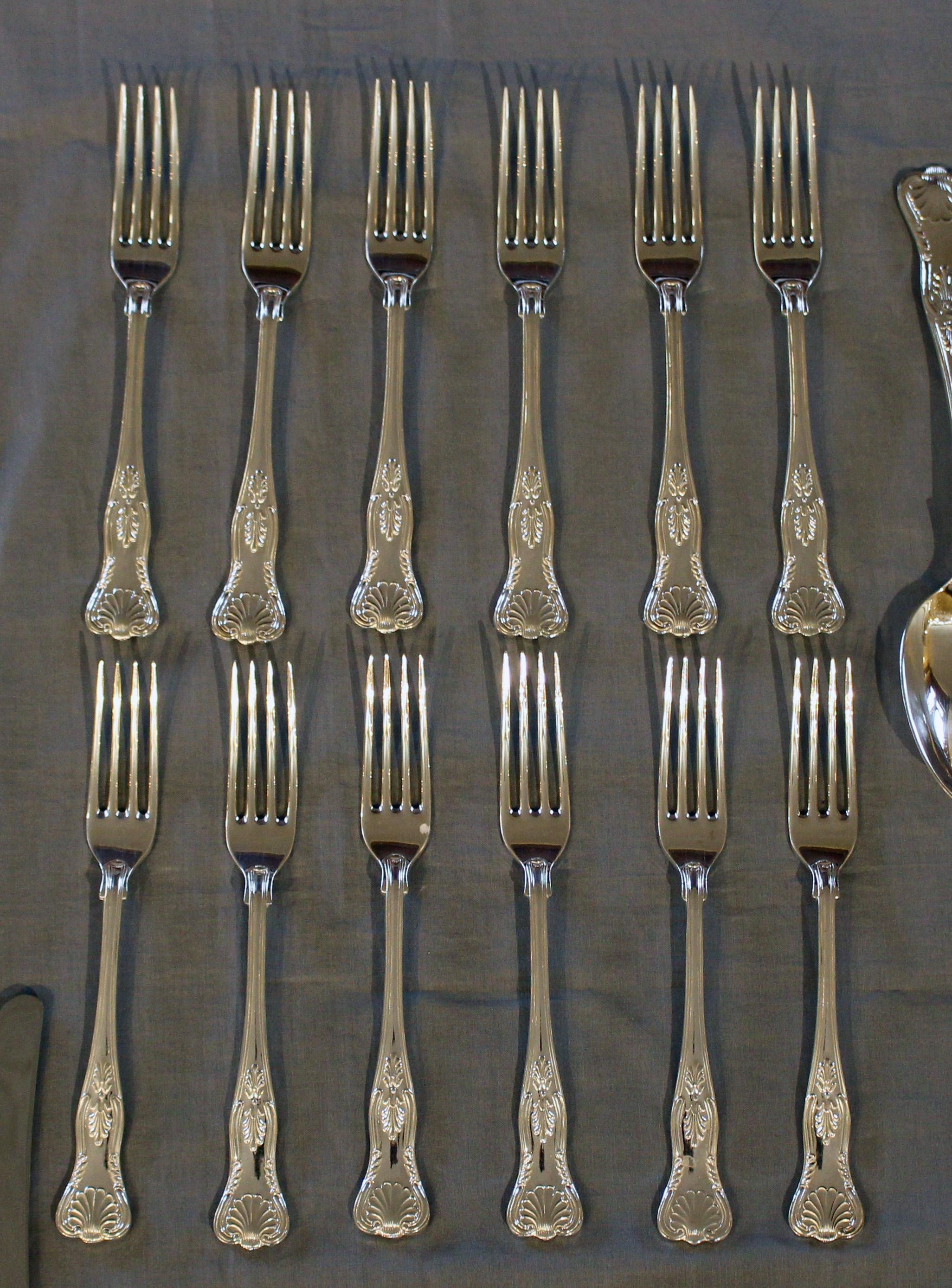 Mid-20th Century 127 Piece King's Pattern Flatware Service by Mappin & Webb 3