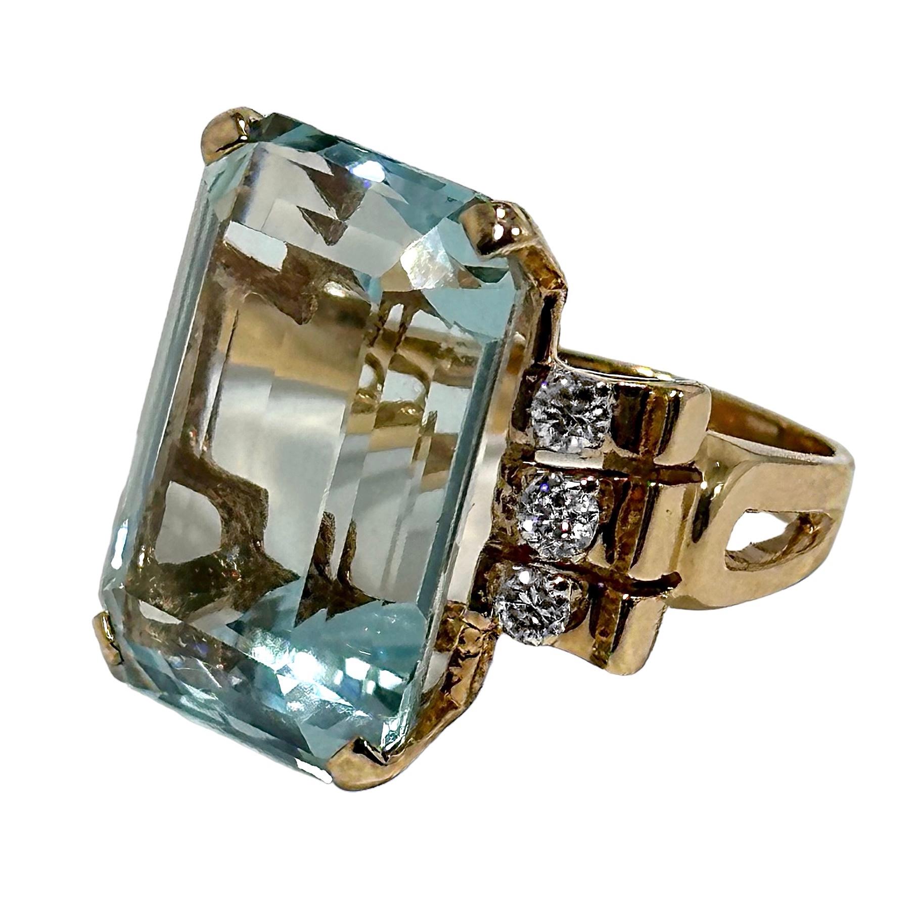 Modern Mid-20th Century 14K Gold Cocktail Ring with Large  Aquamarine and Diamonds For Sale
