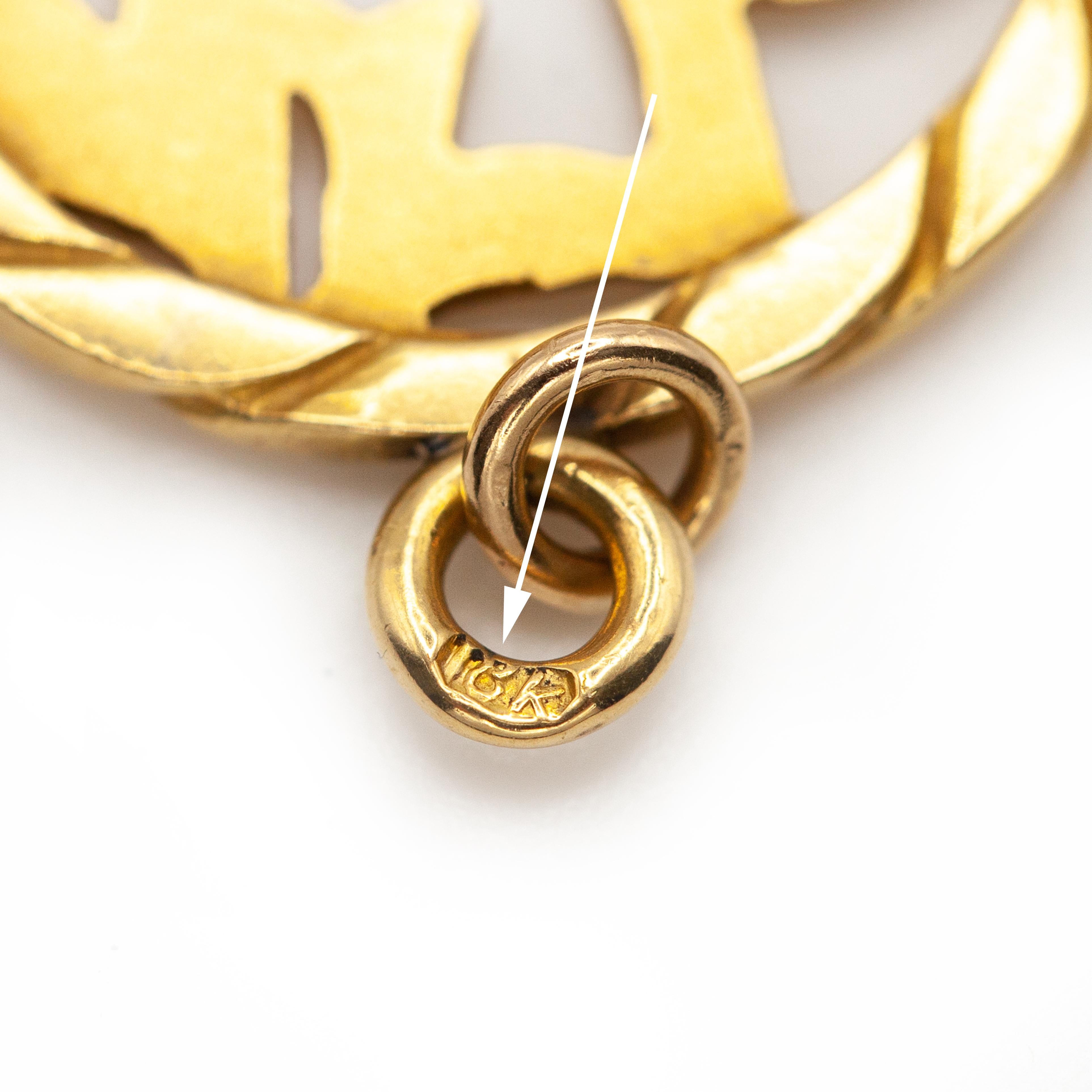 Mid-20th Century 18K Gold “13” Good Luck Pendant For Sale 1