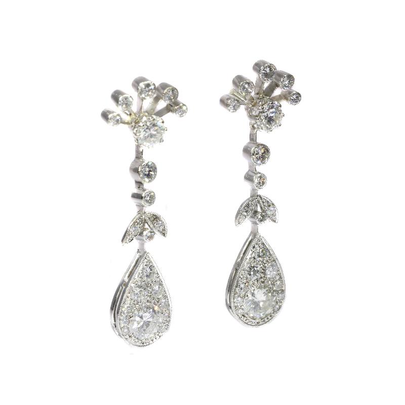 Retro Mid-20th Century 5.54 Carat Diamond Platinum Pear Drop Dangle Earrings, 1950s For Sale