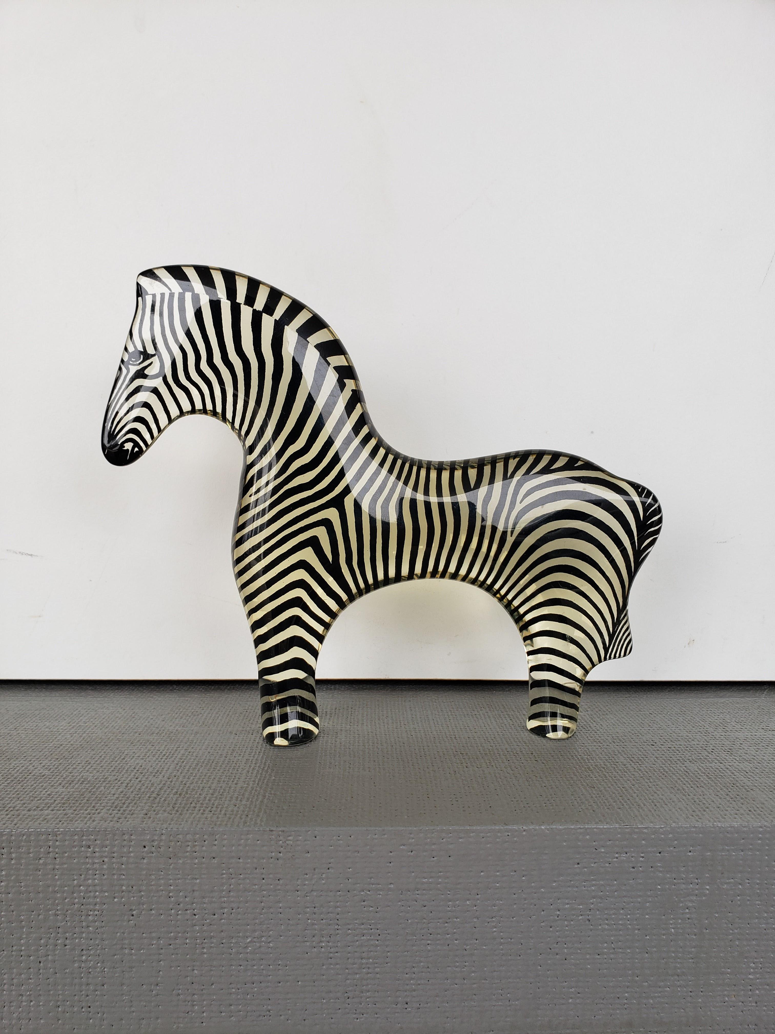 Other Mid 20th century Abraham Palatnik Brazil Lucite Zebra Op Art Animal Sculpture  For Sale