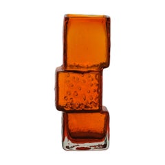 Vase abstrait "Bricklayer Vase Orange" de Geoffrey Baxter, milieu du 20e siècle
