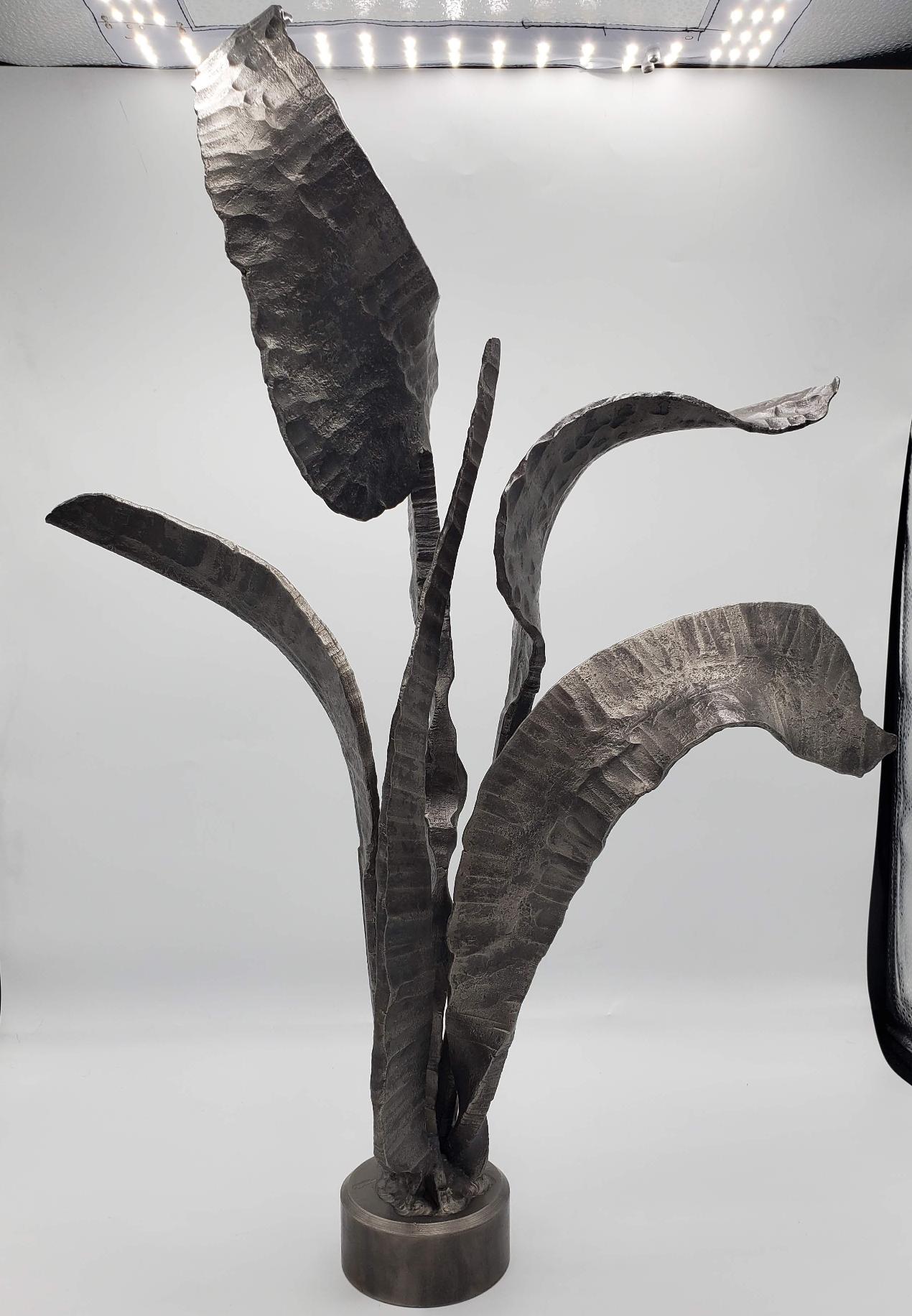 Unknown Mid-20th Century Abstract Flower Shaped Steel Sculpture For Sale