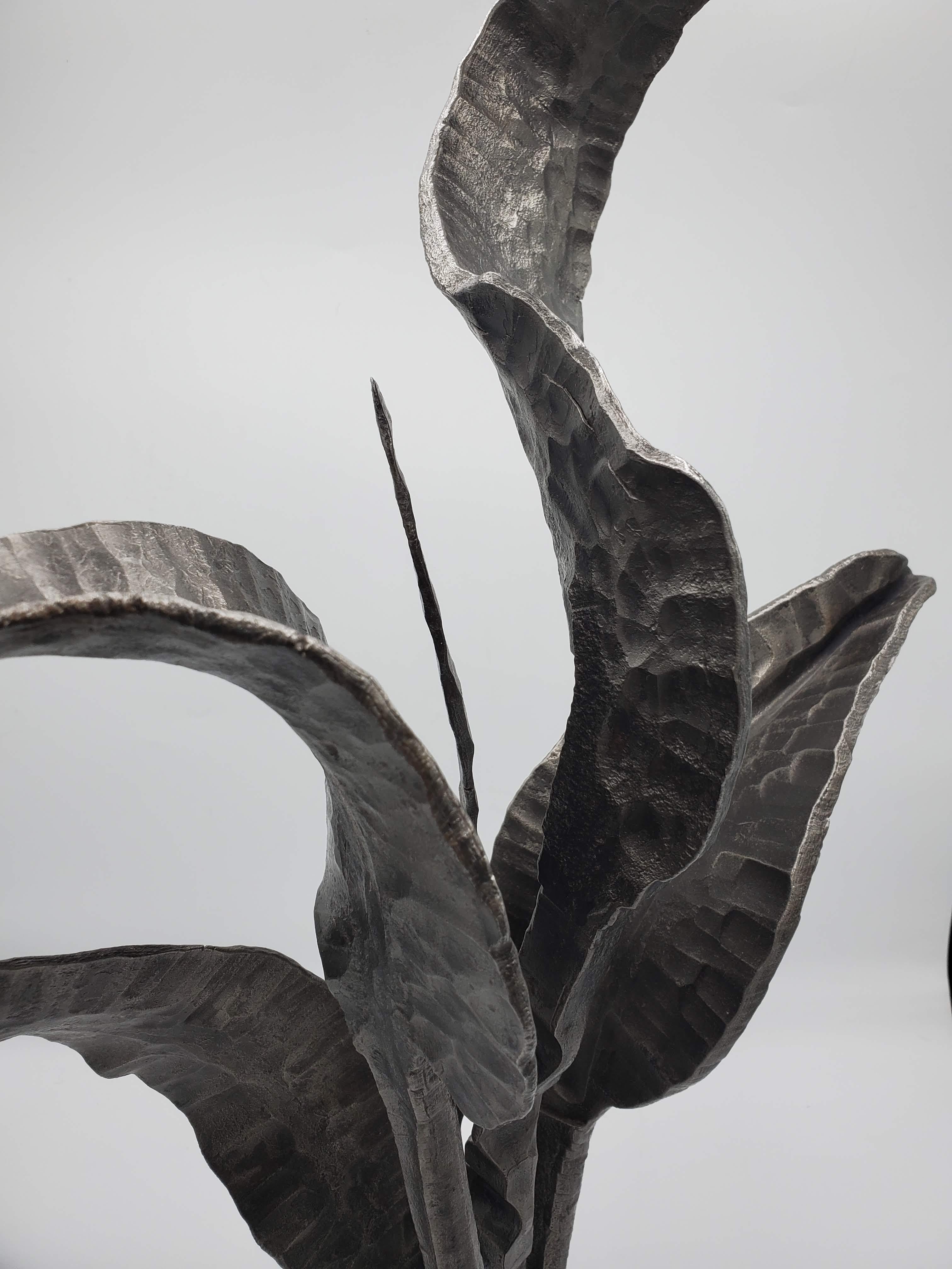 Mid-20th Century Abstract Flower Shaped Steel Sculpture For Sale 2