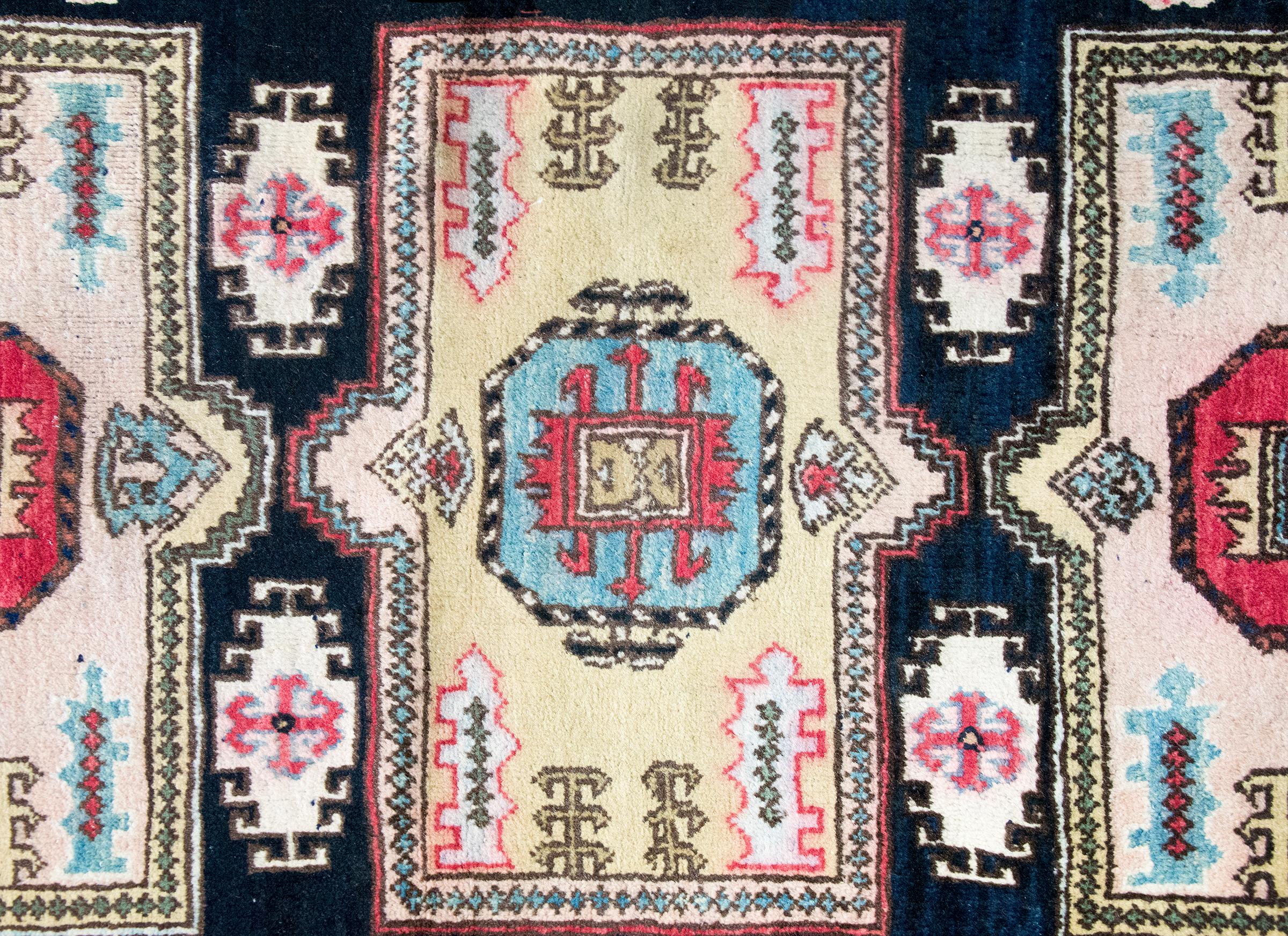 Tappeto Afghani Kazak della metà del XX secolo in vendita 4