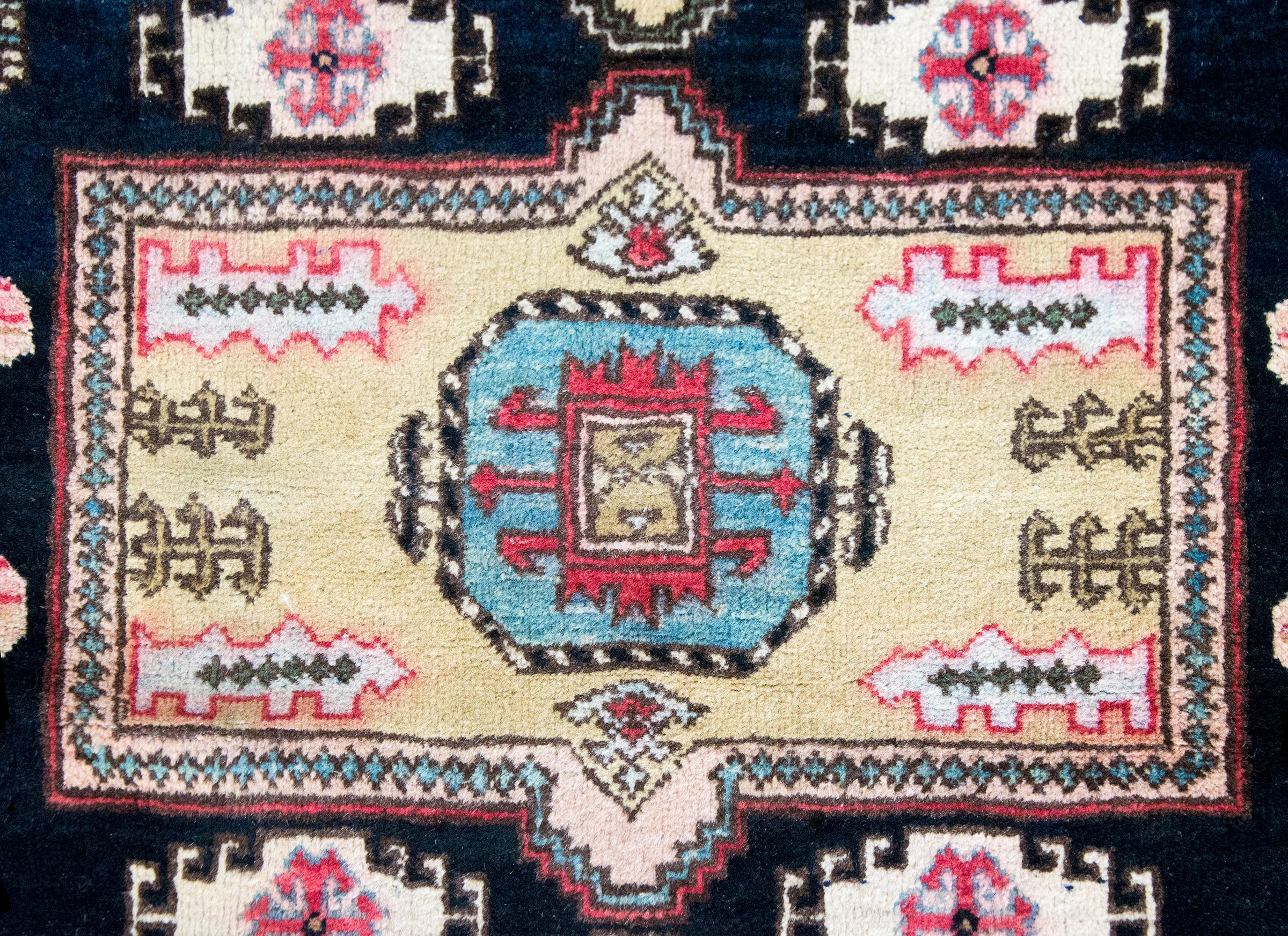 Tappeto Afghani Kazak della metà del XX secolo in vendita 2