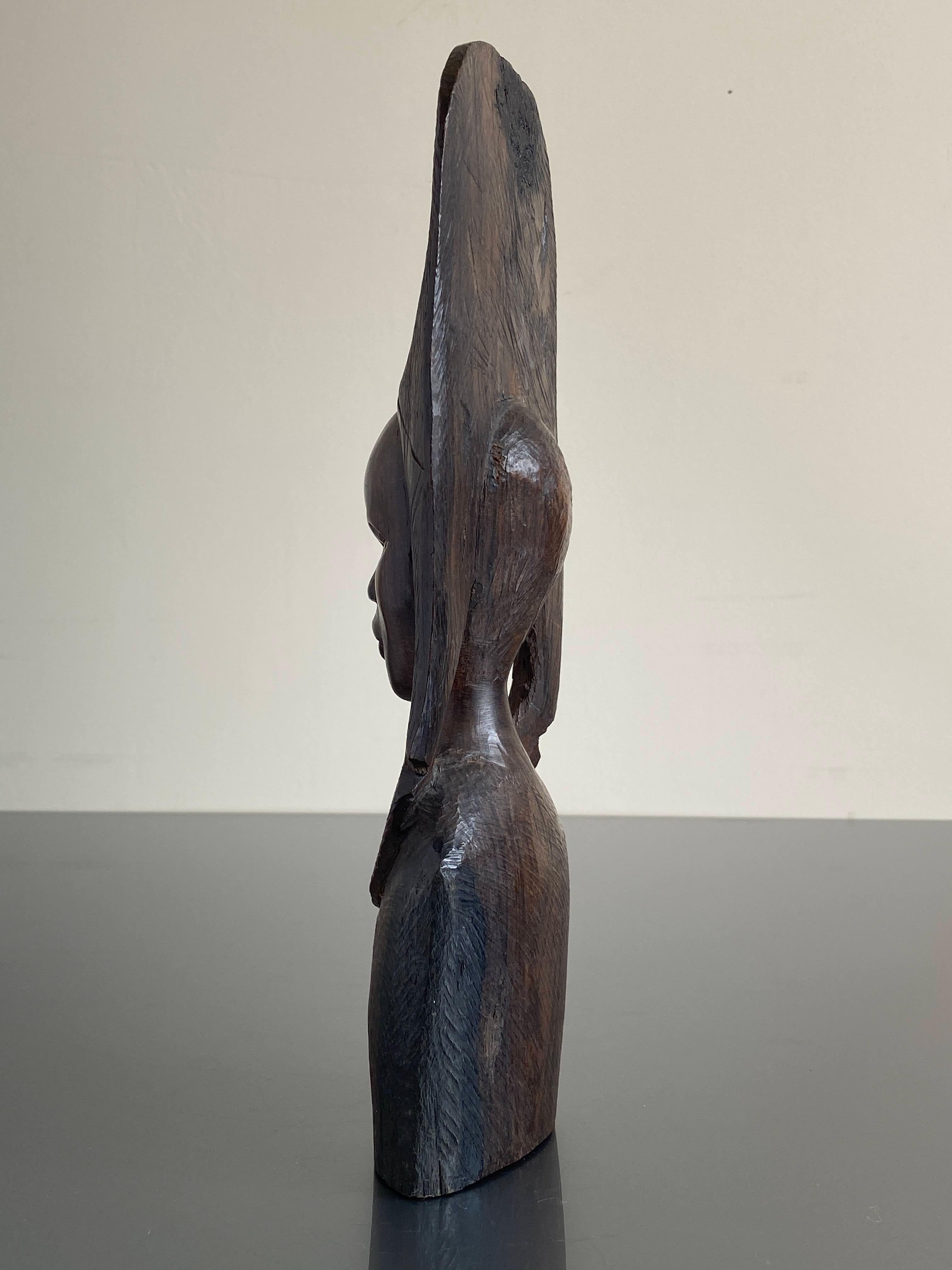Folk Art Mid 20th Century African Folk-Art Carving of a Woman For Sale
