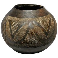 Mid-20th Century Tribal African Pot - Zulu Ukhamba - South Africa
