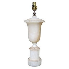 Alabaster-Urnenlampe aus der Mitte des 20. Jahrhunderts