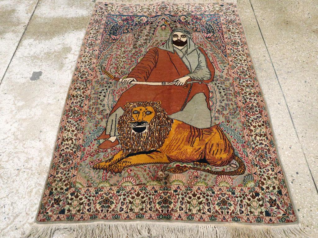 Islamico Tappeto da lancio pittorico persiano Tabriz di 'Ali ibn Abi Talib e Lion della metà del XX secolo in vendita