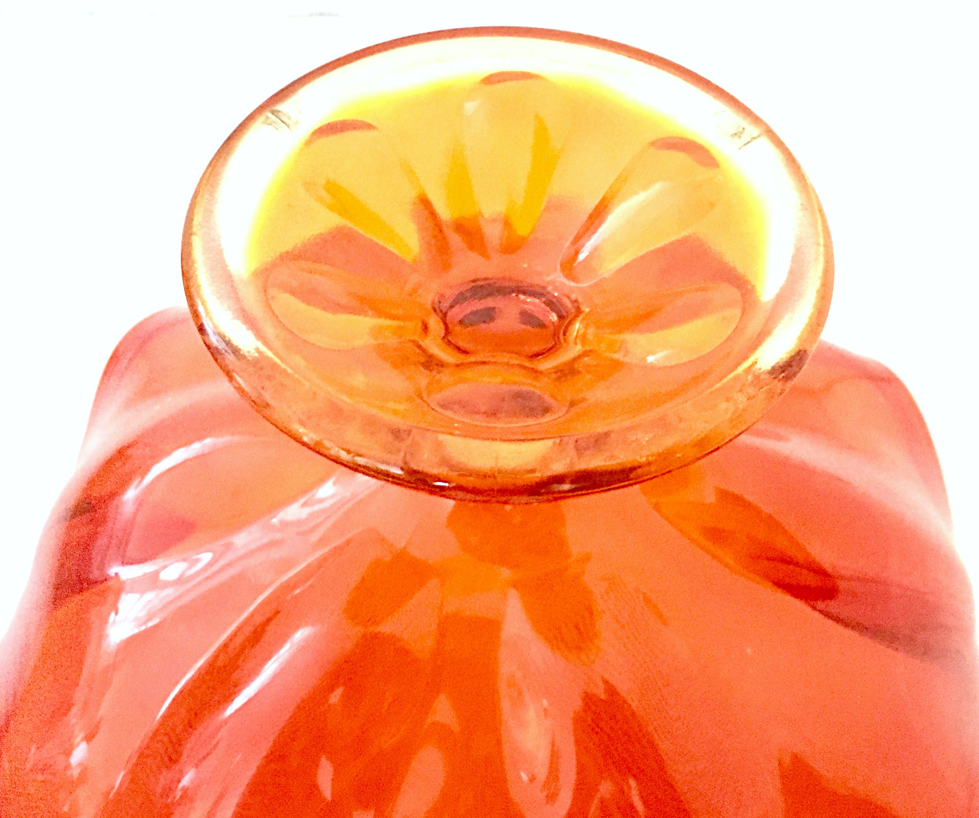Mid-20th Century Amberina Art Glass Footed Pedestal Ruffle Center Bowl 4